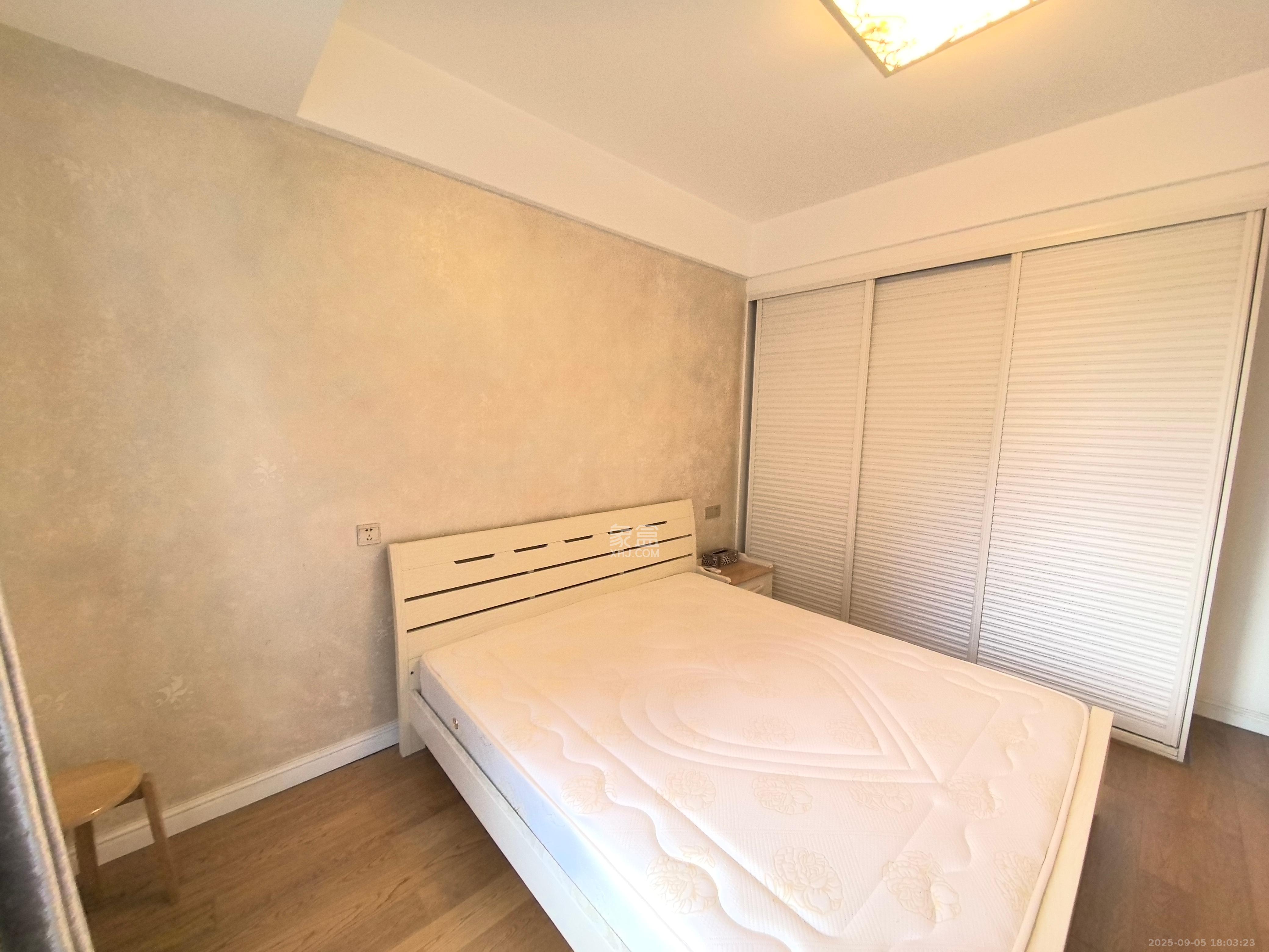 奥林匹克花园贡院一期  3室2厅1卫    2600.0元/月 奥林匹克花园贡院一期  3室2厅1卫    2600.0元/月室内图