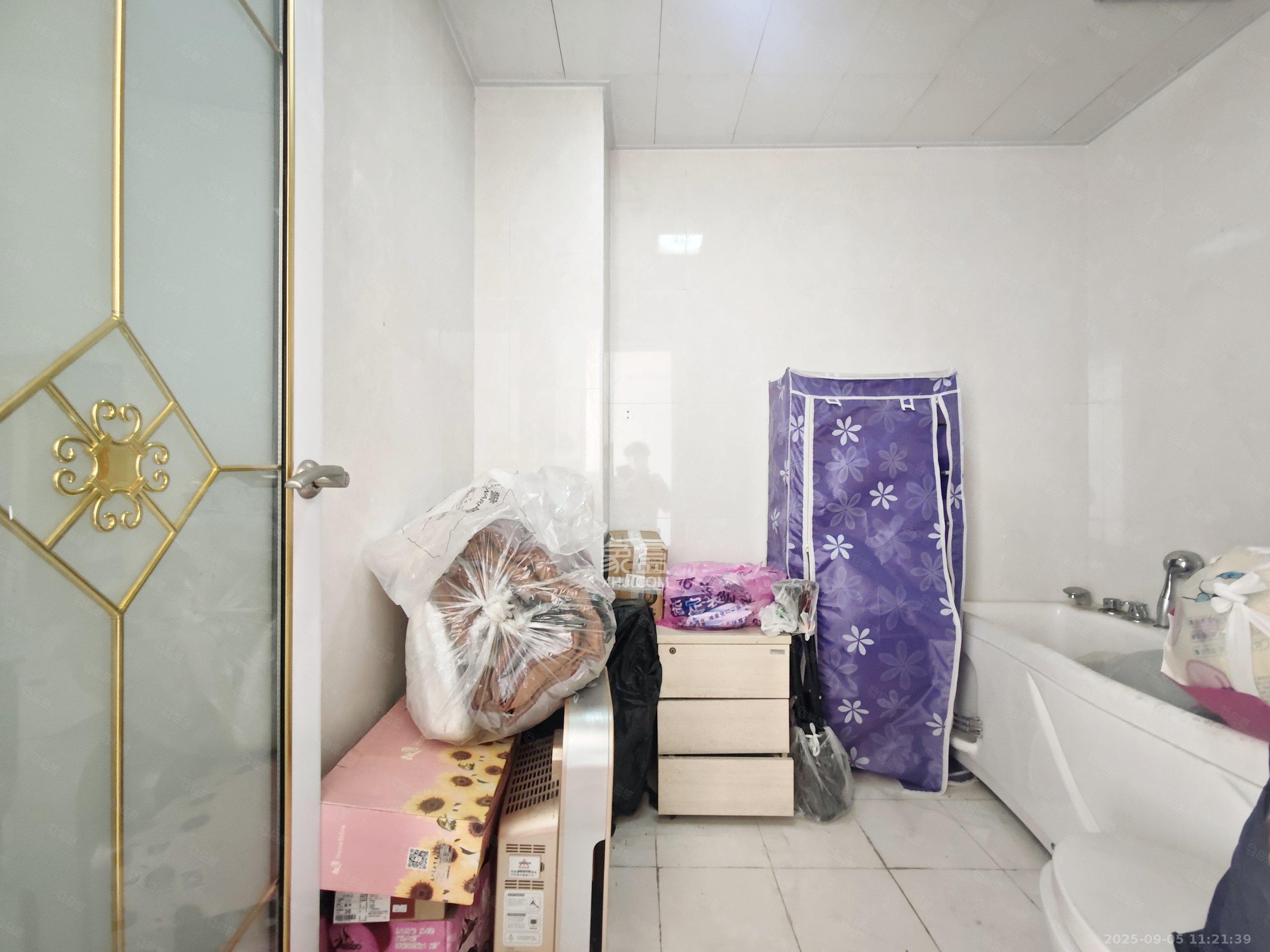 联美品格  3室2厅2卫    2080.0元/月 联美品格  3室2厅2卫    2080.0元/月室内图