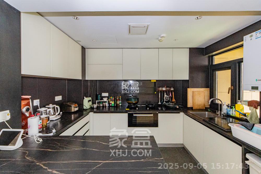 北辰三角洲C3区 4室2厅2卫 11000.0元/月 北辰三角洲C3区 4室2厅2卫 11000.0元/月室内图