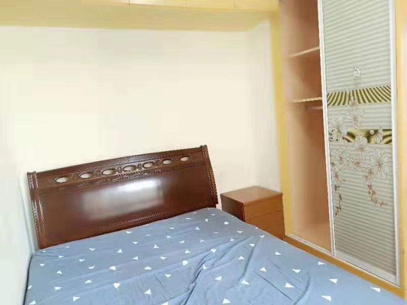 水映豪廷（一，二，三期）  1室1厅1卫   1200.00元/月室内图