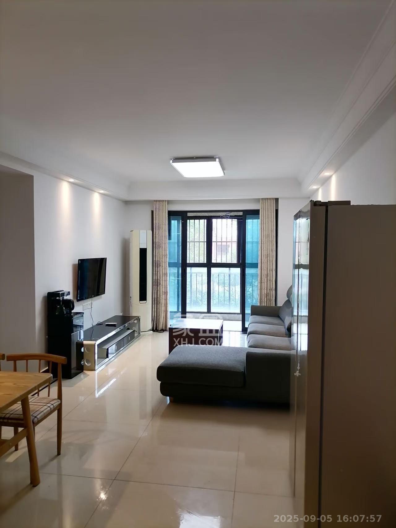 中海国际五期  3室2厅2卫    2200.0元/月室内图