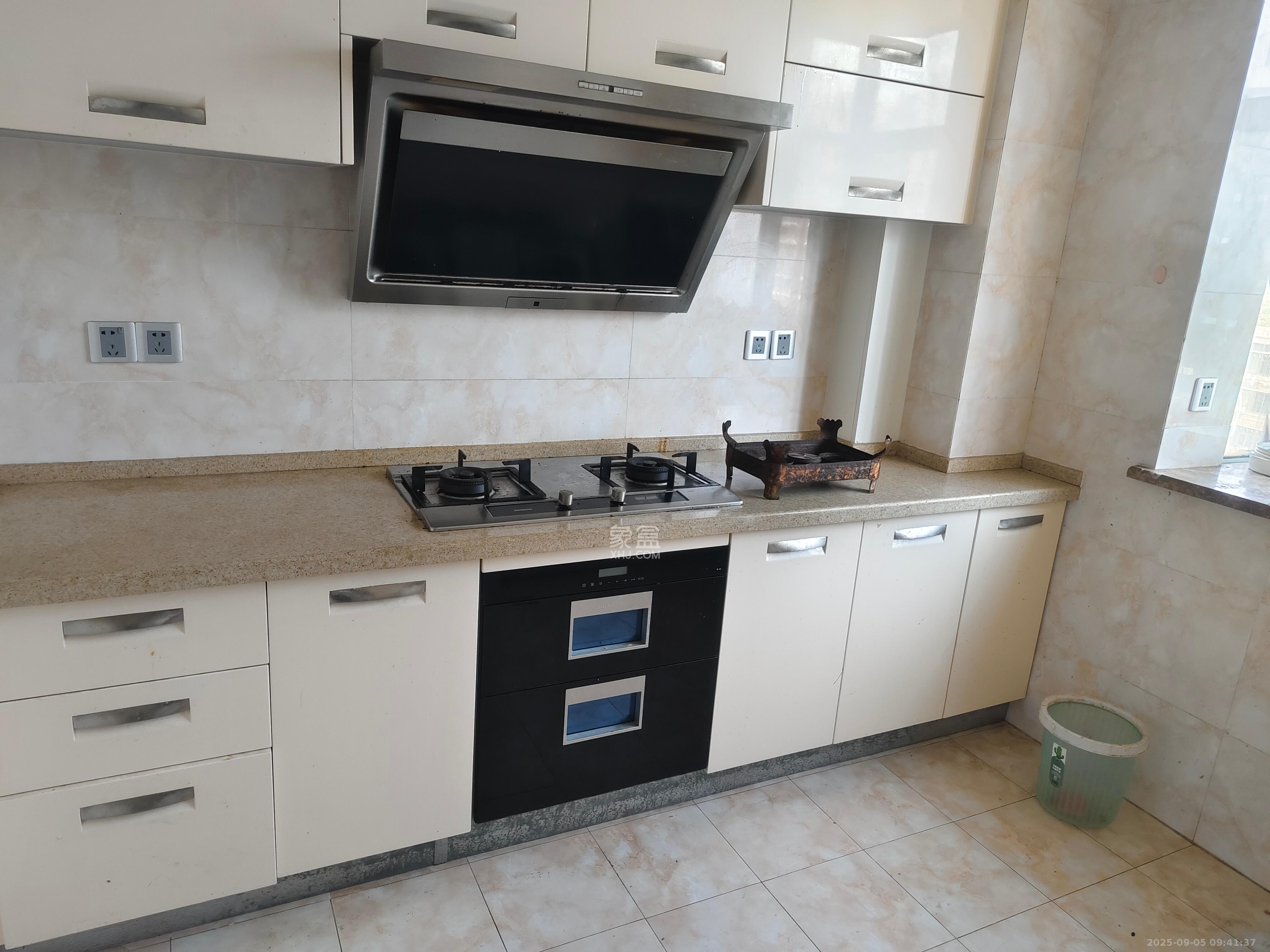 湘林家园(湘林小区电梯房) 4室2厅2卫 3600.0元/月 湘林家园(湘林小区电梯房) 4室2厅2卫 3600.0元/月室内图