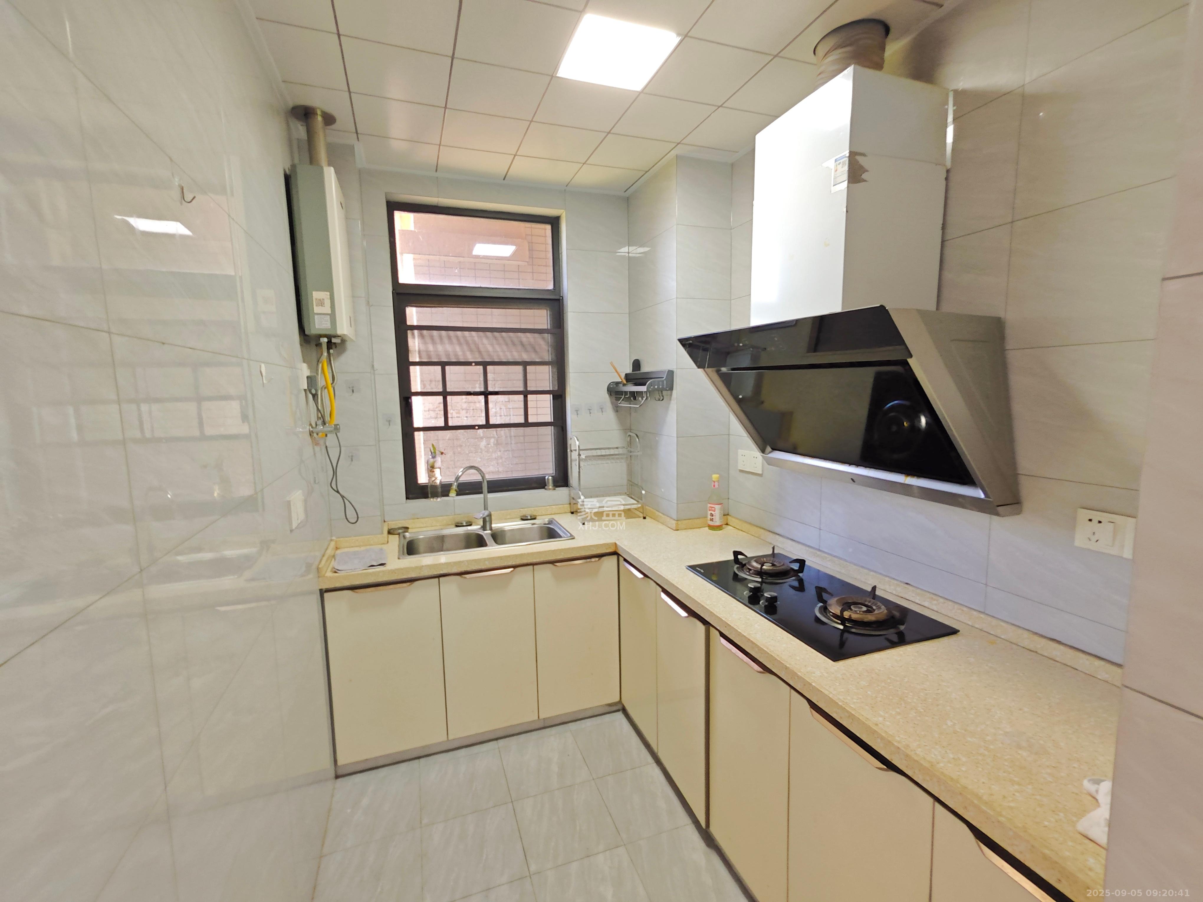 福天藏郡院子  3室1厅1卫    2200.0元/月 福天藏郡院子  3室1厅1卫    2200.0元/月室内图