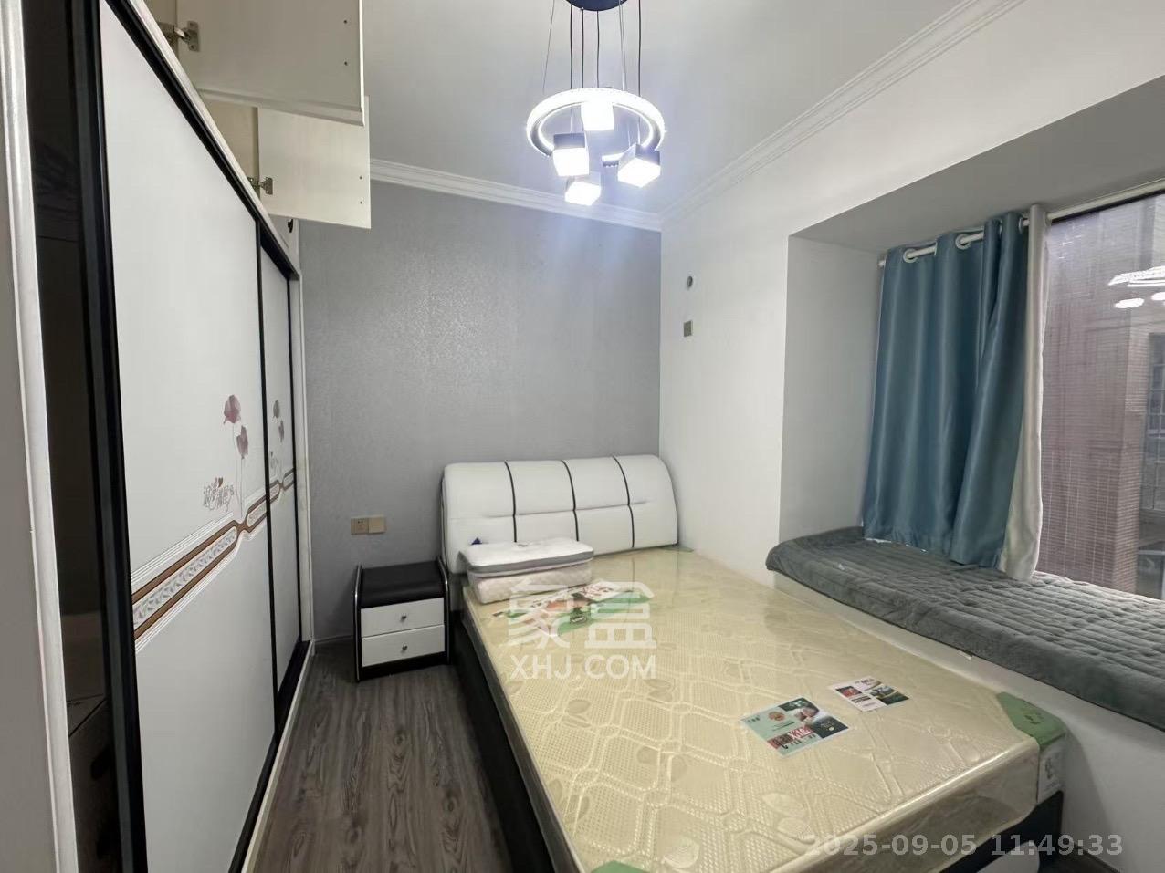 金水湾  2室2厅1卫    32.8万客厅