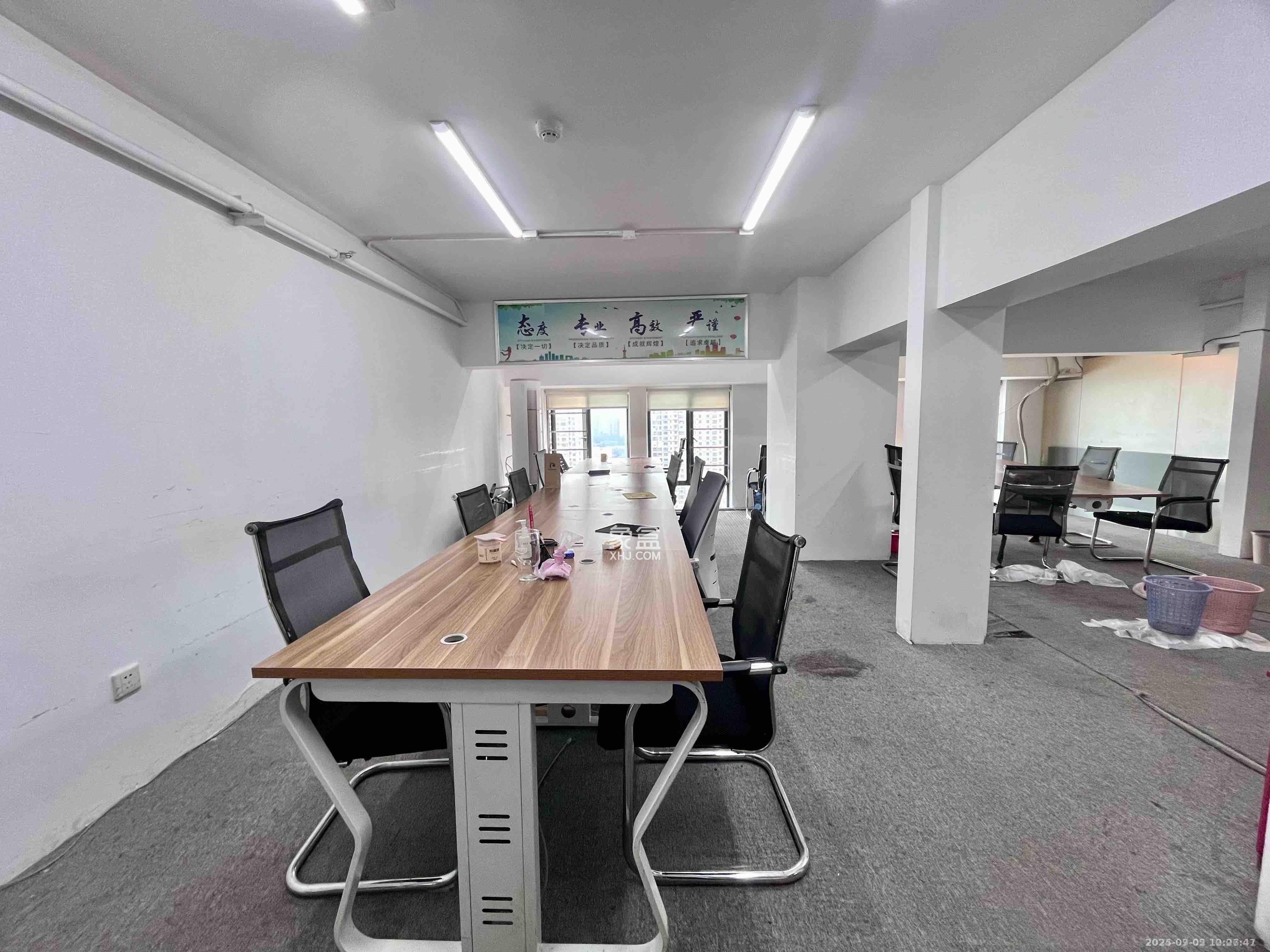 长城万富汇  2室2厅1卫    6500.0元/月 长城万富汇  2室2厅1卫    6500.0元/月室内图