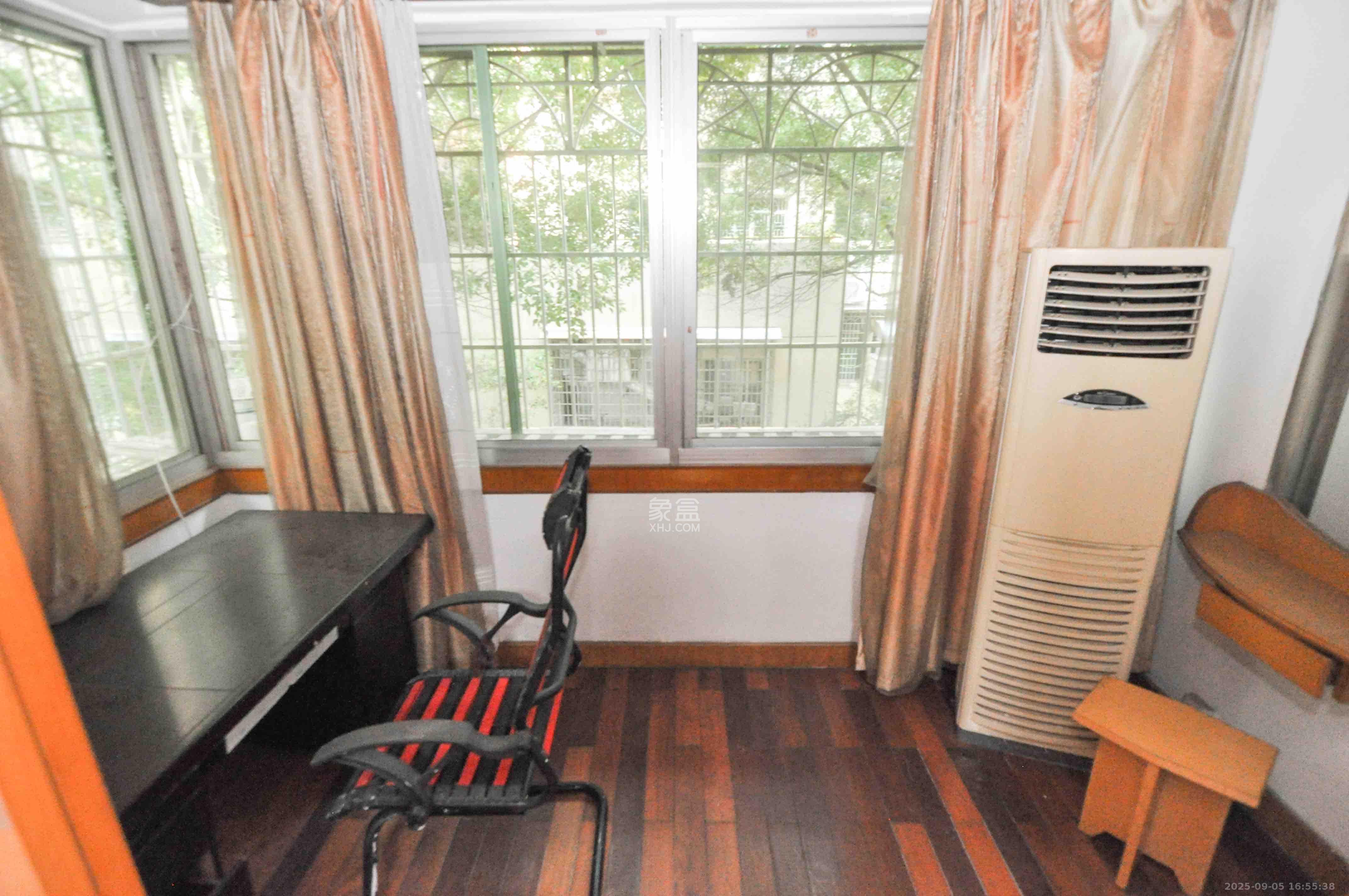 望兴家园  4室2厅2卫    2600.0元/月 望兴家园  4室2厅2卫    2600.0元/月室内图