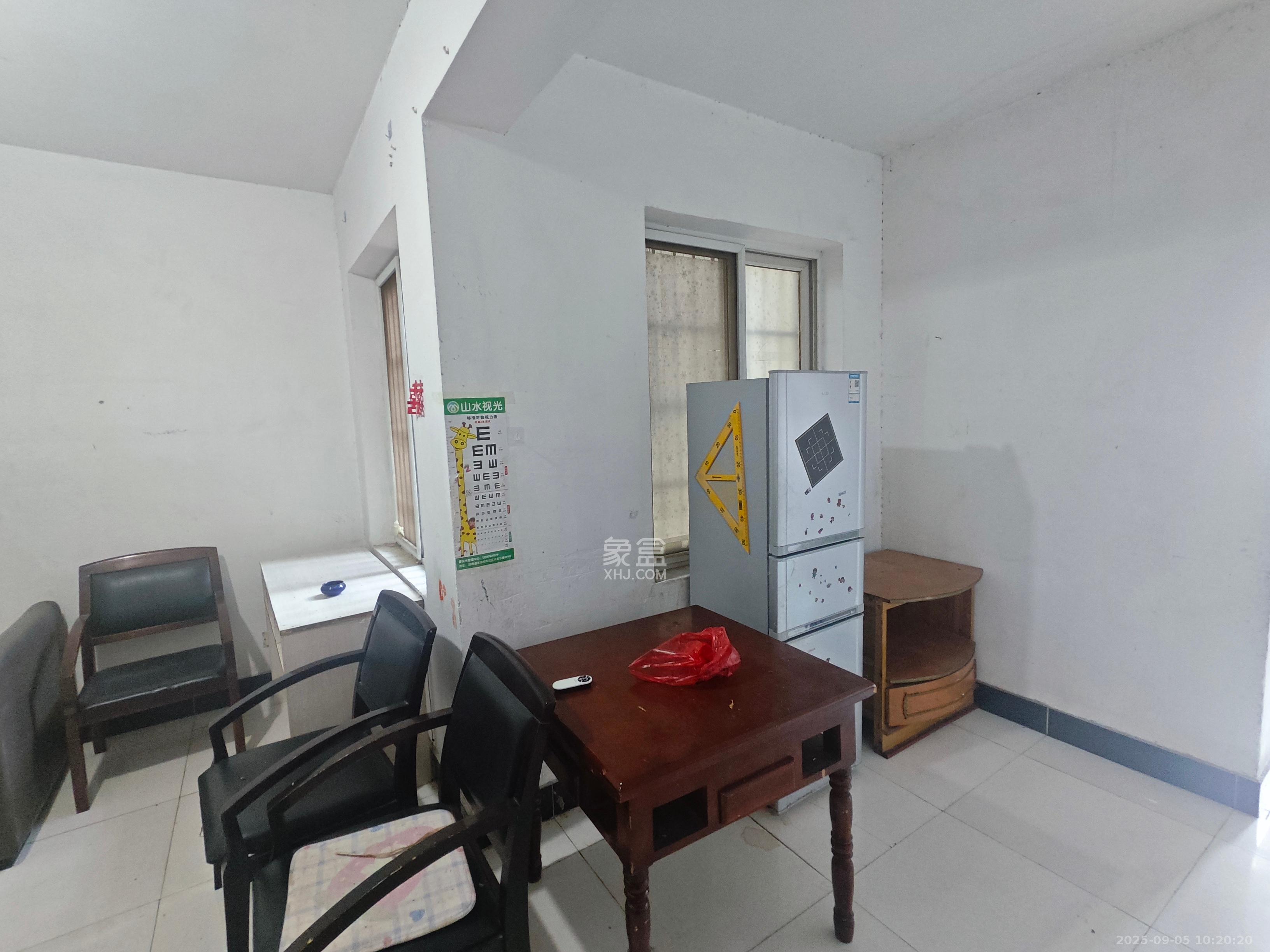 旺盛佳园 2室1厅1卫 1300.0元/月 旺盛佳园 2室1厅1卫 1300.0元/月室内图