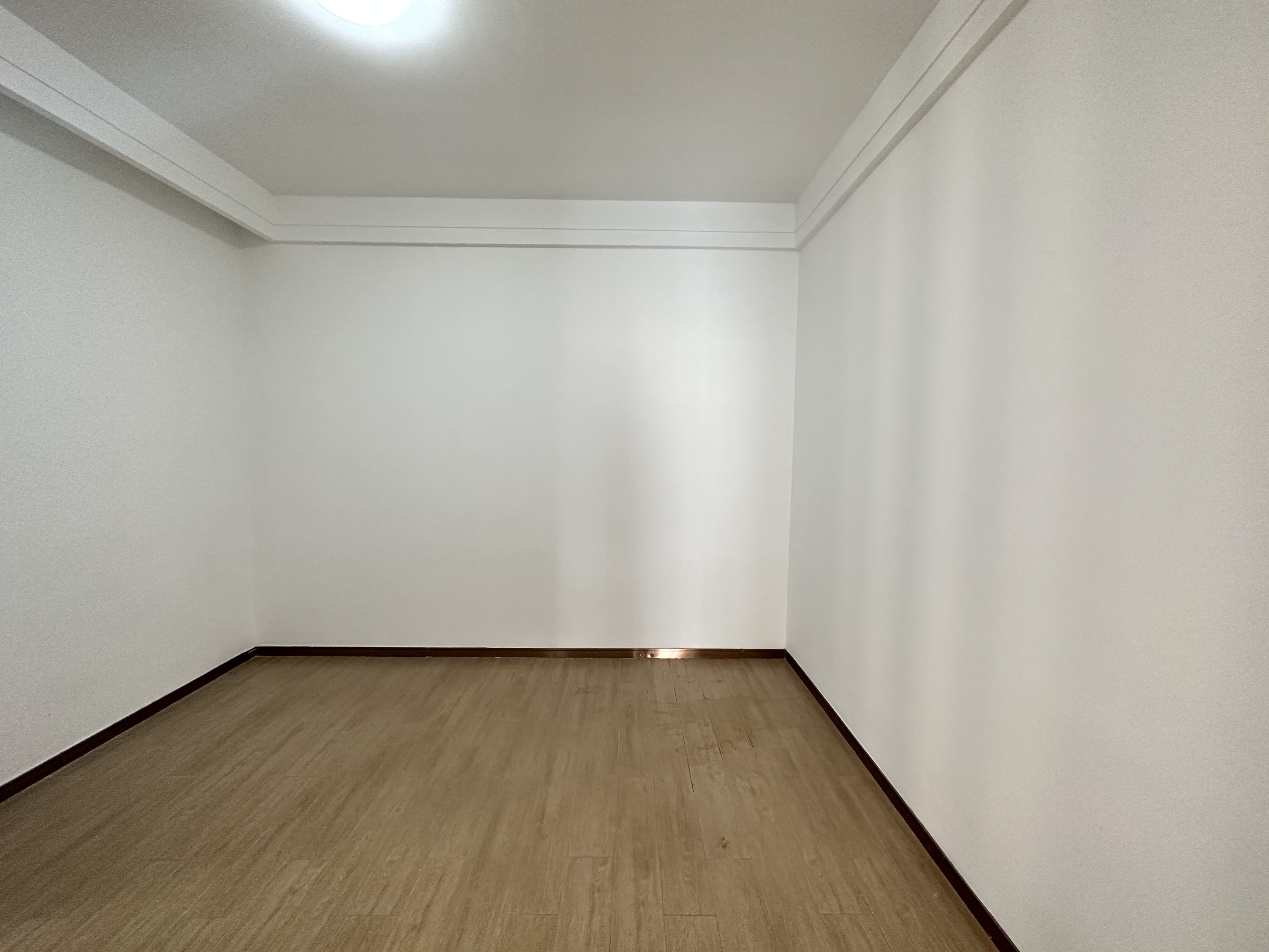 海航豪庭南苑  3室2厅1卫    4500.0元/月 海航豪庭南苑  3室2厅1卫    4500.0元/月室内图