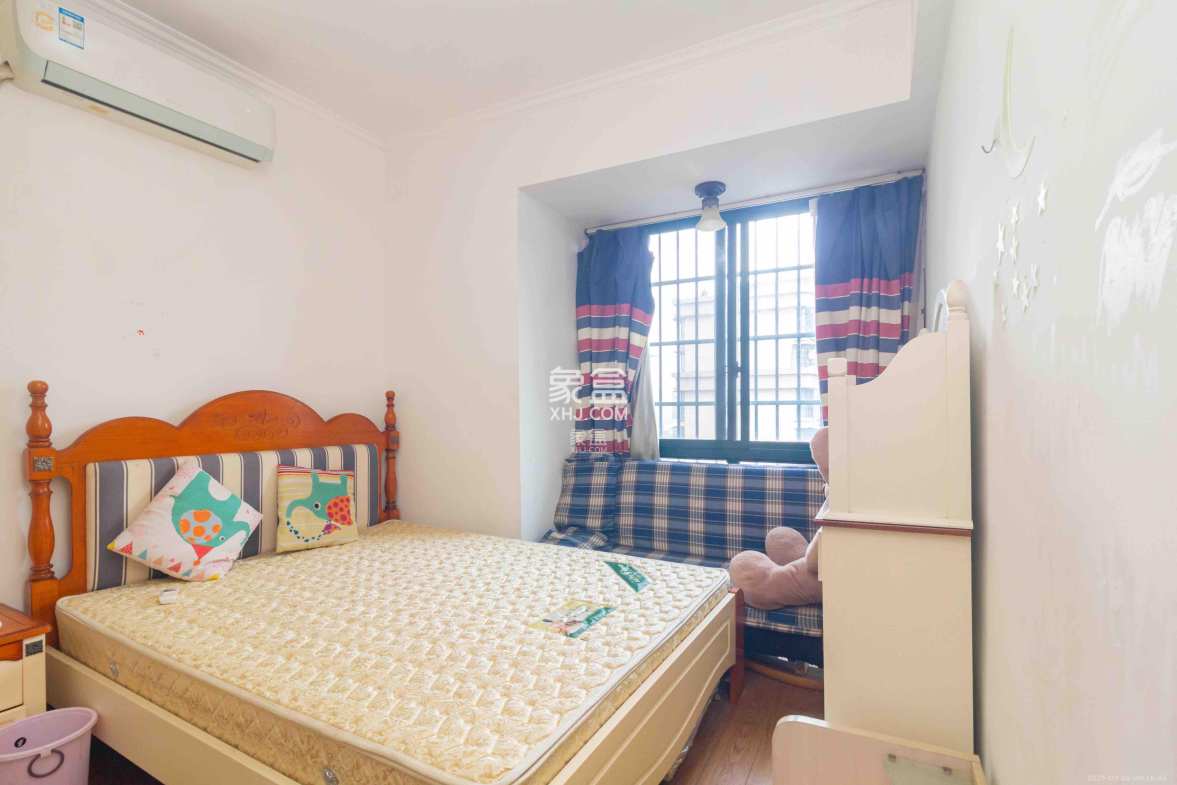 才子佳郡 3室2厅1卫 2200.0元/月 才子佳郡 3室2厅1卫 2200.0元/月室内图