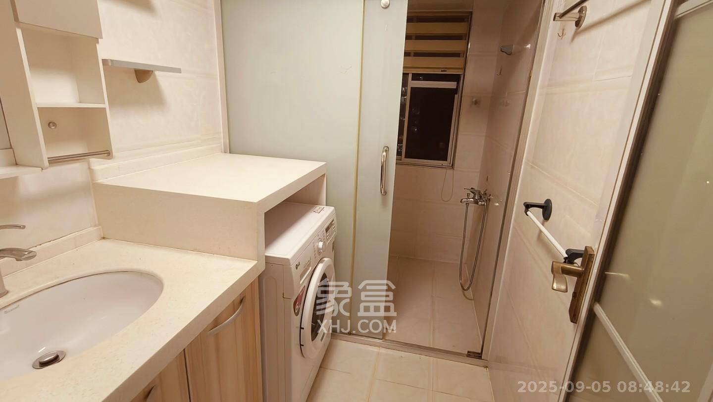 筑梦园  4室2厅2卫    2400.0元/月 筑梦园  4室2厅2卫    2400.0元/月室内图