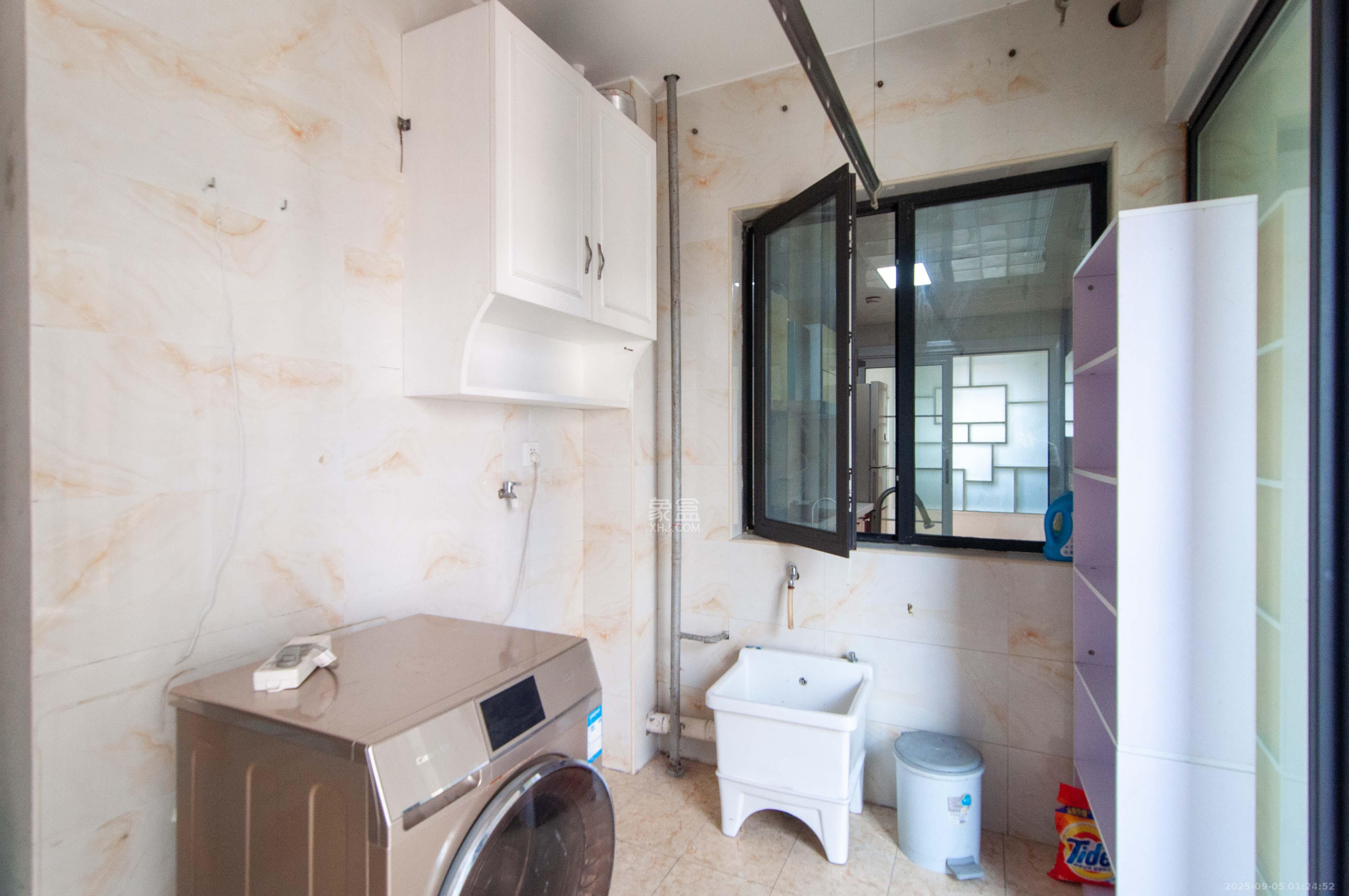 达美D6区 4室2厅2卫 148.0万 达美D6区 4室2厅2卫 148.0万其他