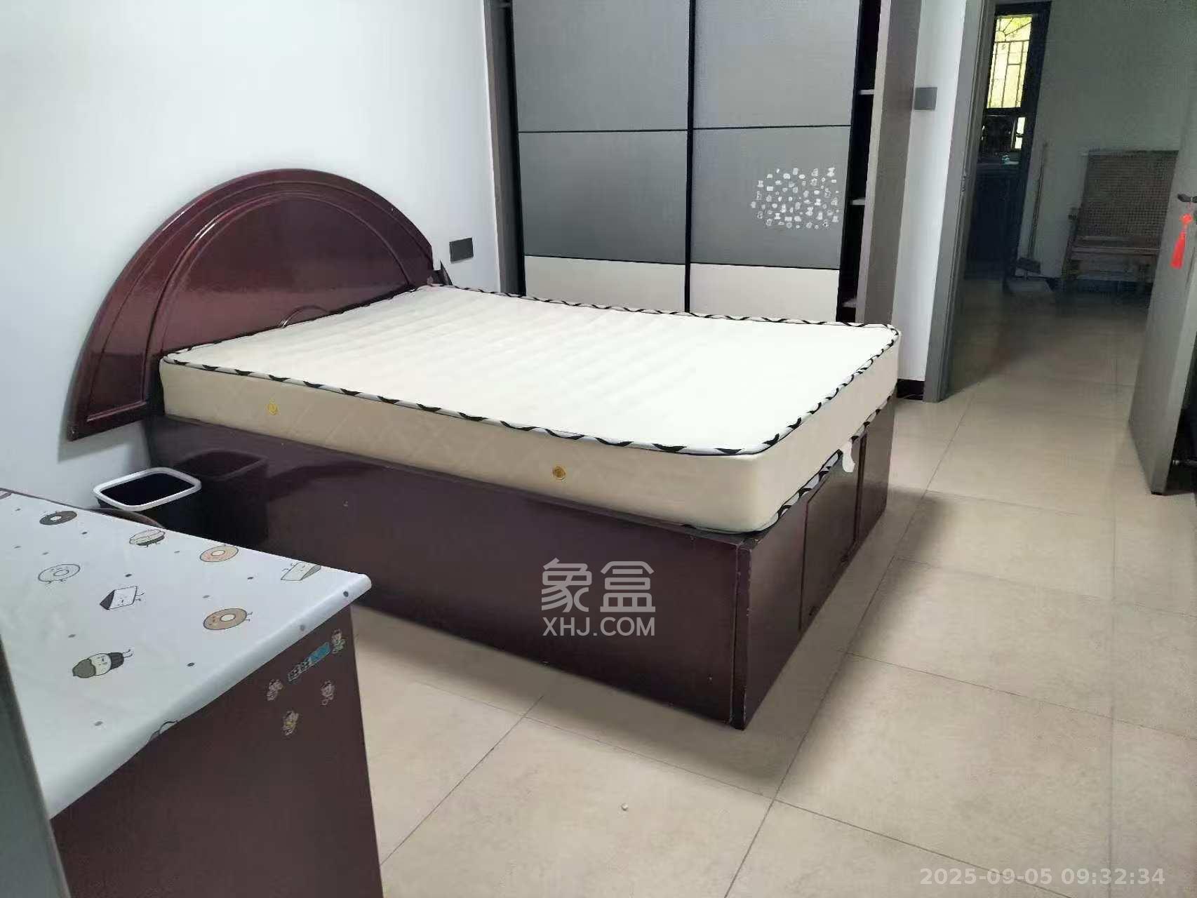 桔园小区1-8片 2室1厅1卫 1400.0元/月 桔园小区1-8片 2室1厅1卫 1400.0元/月室内图