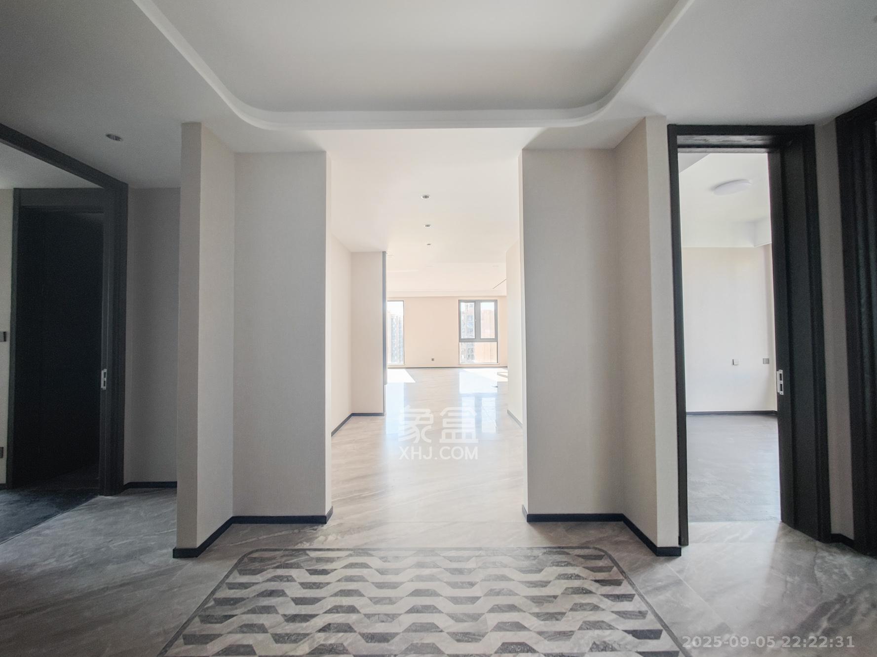 龙湖青云阙  4室2厅3卫    330.0万 龙湖青云阙  4室2厅3卫    330.0万其他