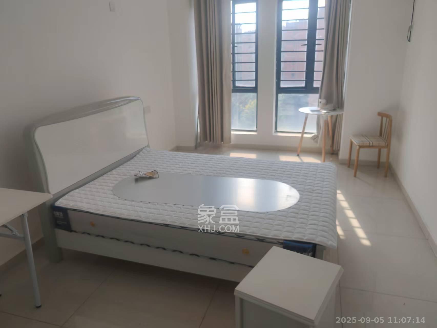 中建芙蓉工社 1室1厅1卫 1200.0元/月 中建芙蓉工社 1室1厅1卫 1200.0元/月室内图