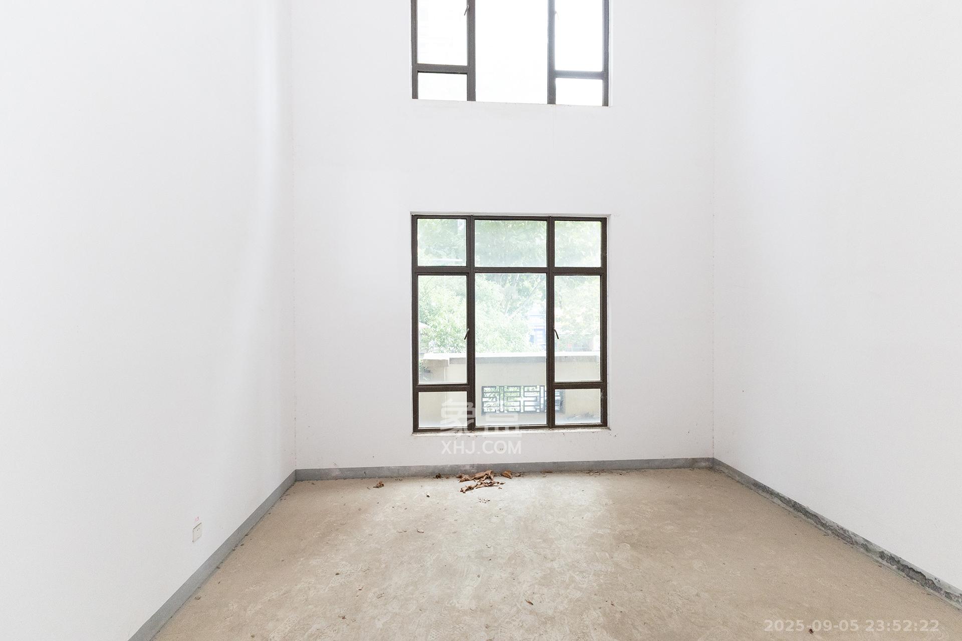 龙湖湘风原著(龙湖湘风星城)  6室2厅3卫    438.0万 龙湖湘风原著(龙湖湘风星城)  6室2厅3卫    438.0万