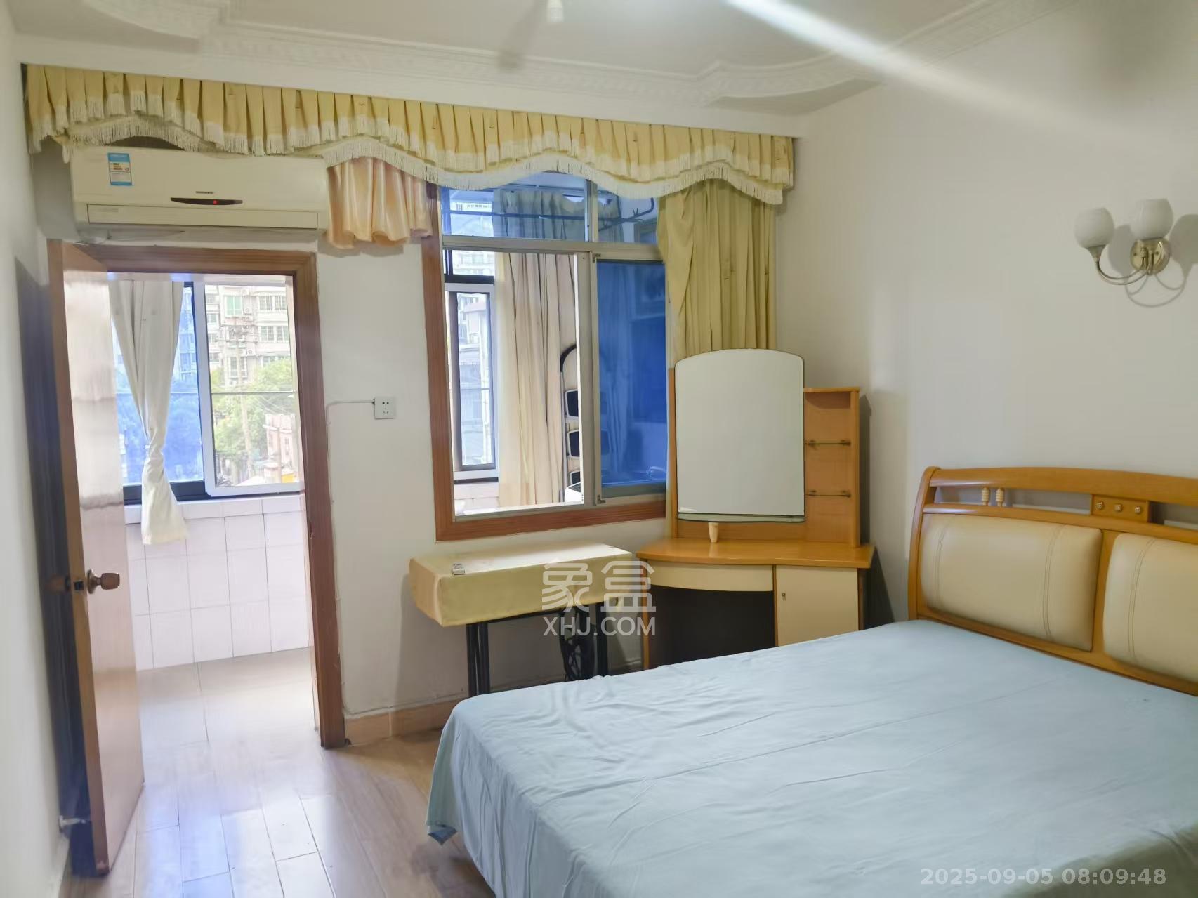 老检察院宿舍 2室1厅1卫 1600.0元/月 老检察院宿舍 2室1厅1卫 1600.0元/月室内图