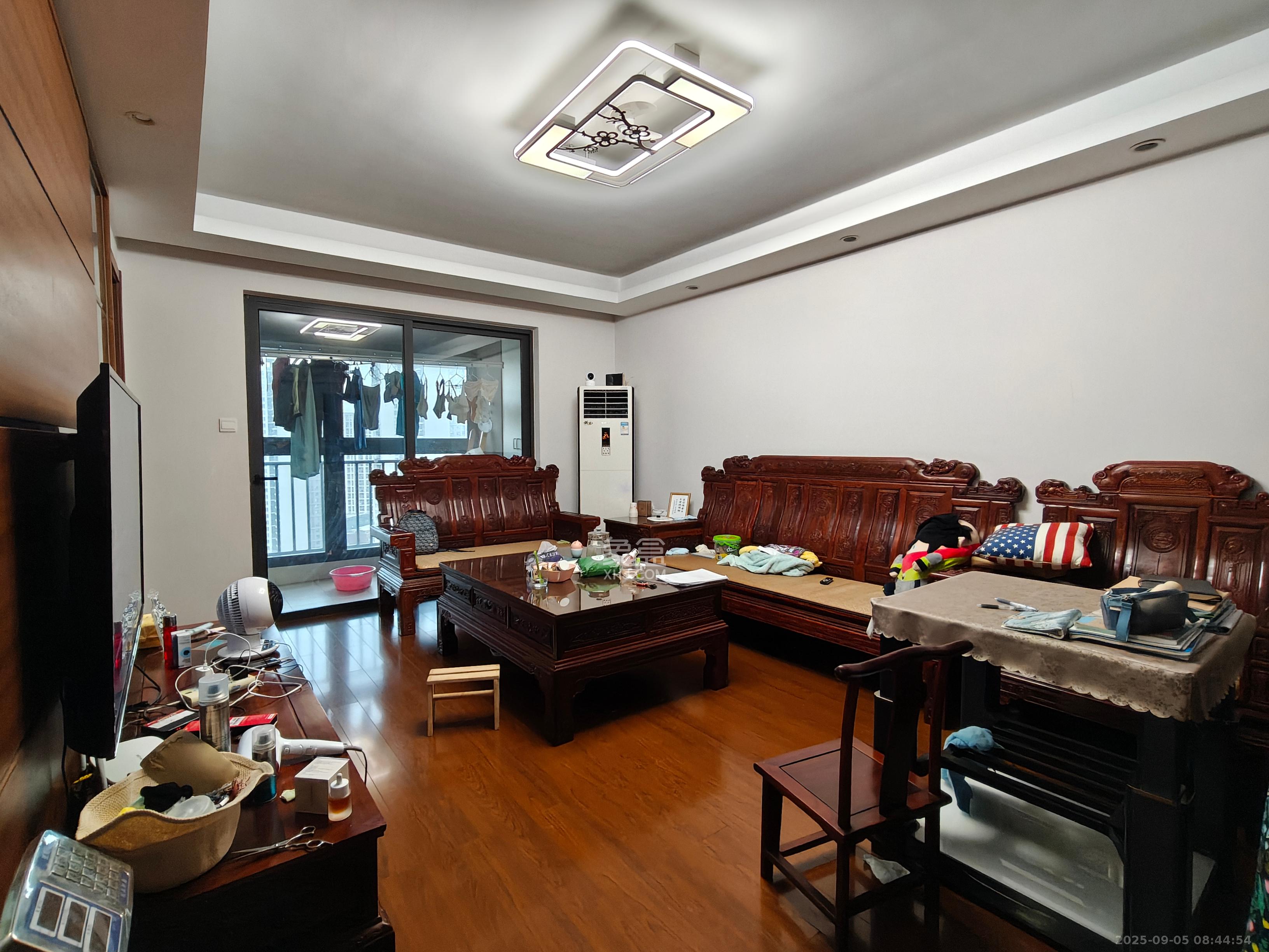 万科金域华府三四期  3室2厅1卫    2800.0元/月 万科金域华府三四期  3室2厅1卫    2800.0元/月