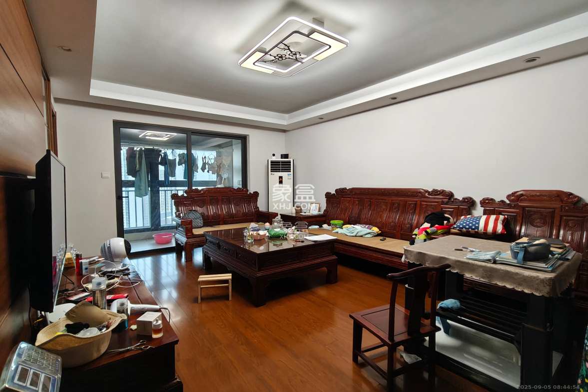 万科金域华府三四期  3室2厅1卫    2800.0元/月 万科金域华府三四期  3室2厅1卫    2800.0元/月室内图