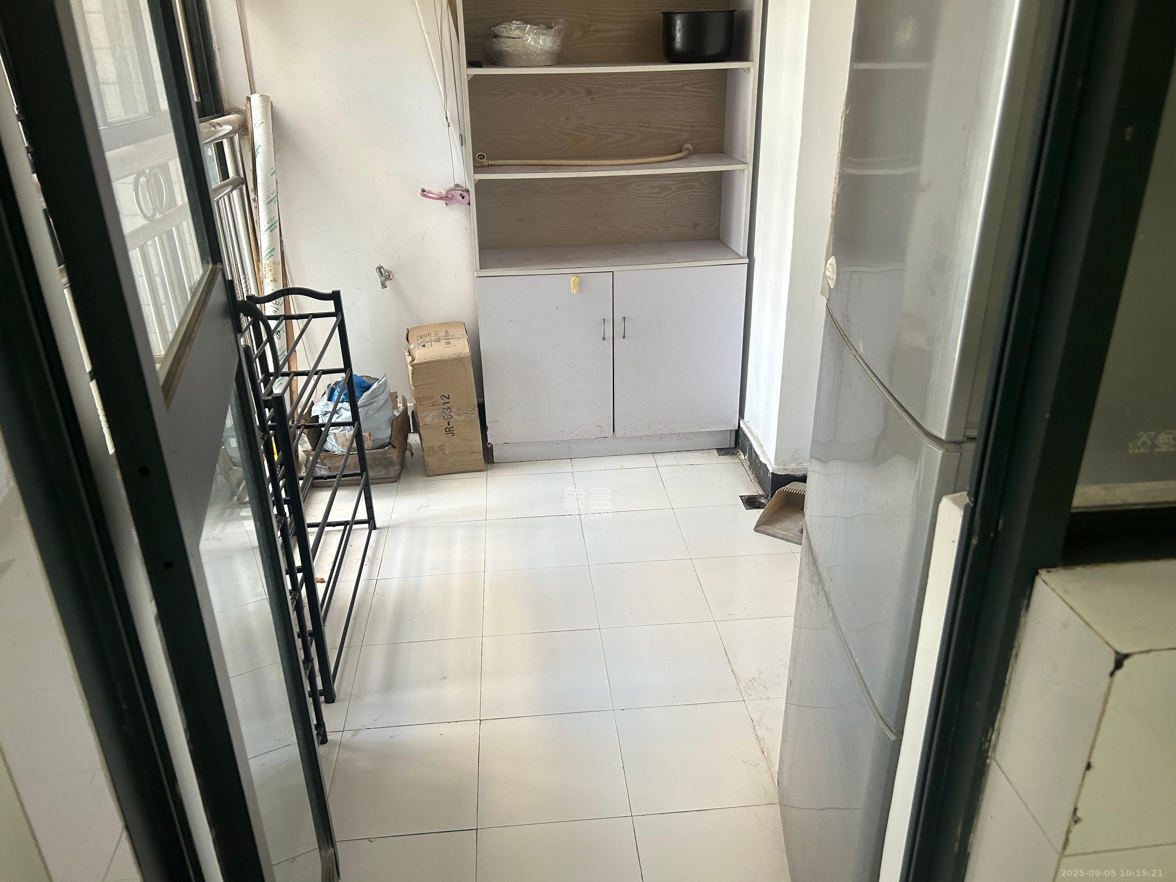 上东印象  2室2厅1卫    2200.0元/月室内图