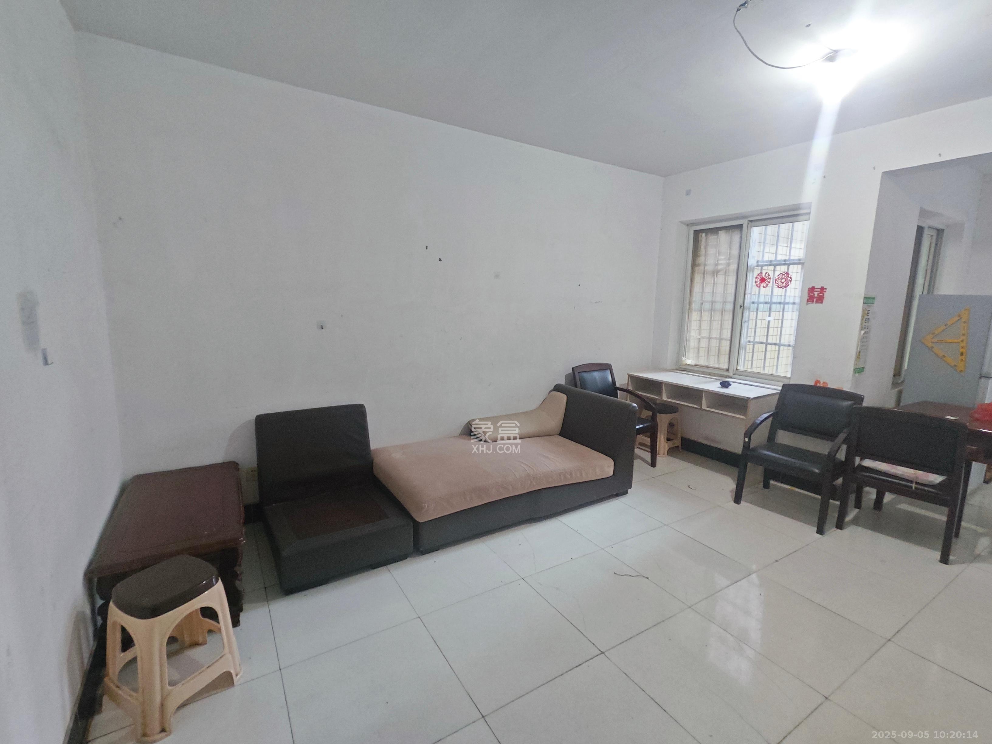 旺盛佳园 2室1厅1卫 1300.0元/月 旺盛佳园 2室1厅1卫 1300.0元/月室内图