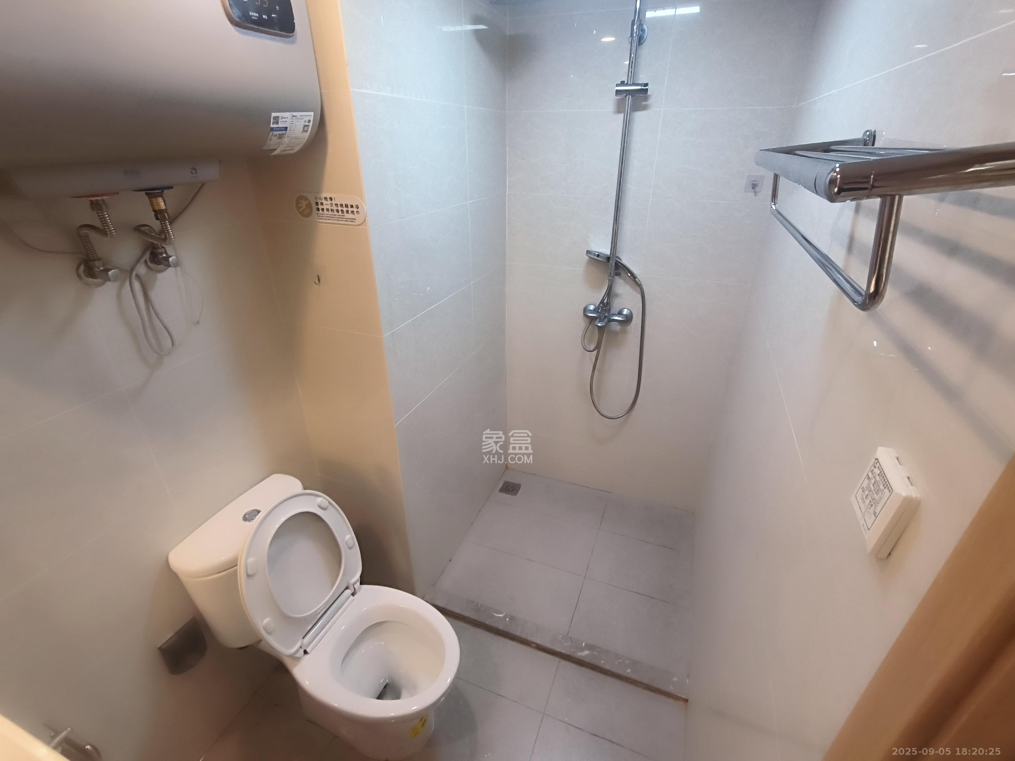 阳光城檀悦  1室1厅1卫    1900.0元/月室内图