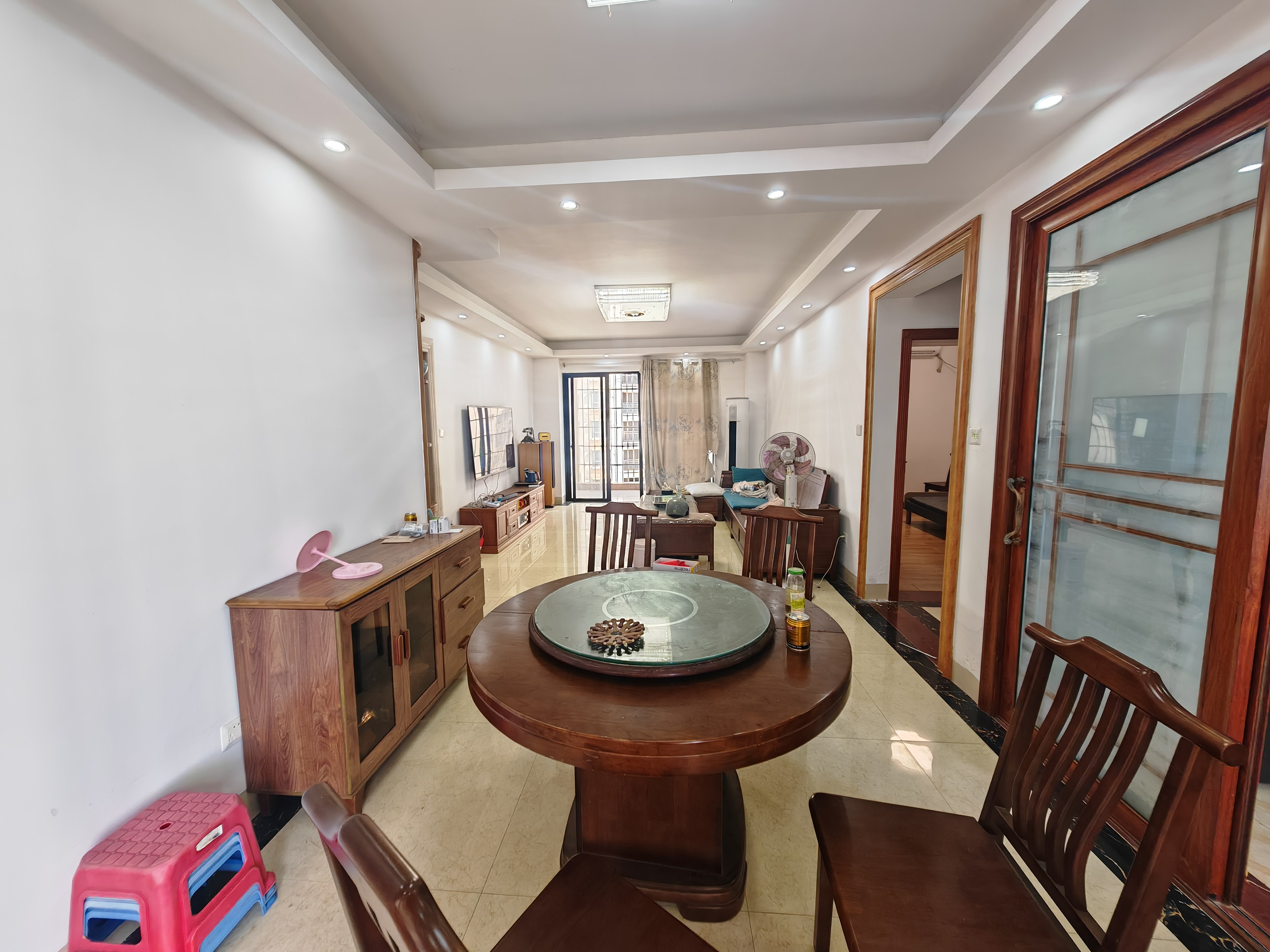 香江豪庭 3室2厅2卫 2500.0元/月 香江豪庭 3室2厅2卫 2500.0元/月室内图