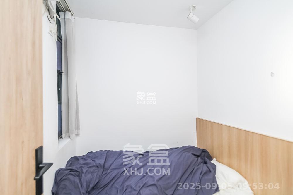 金域南外滩（望江佳园）  3室2厅2卫    4500.0元/月室内图