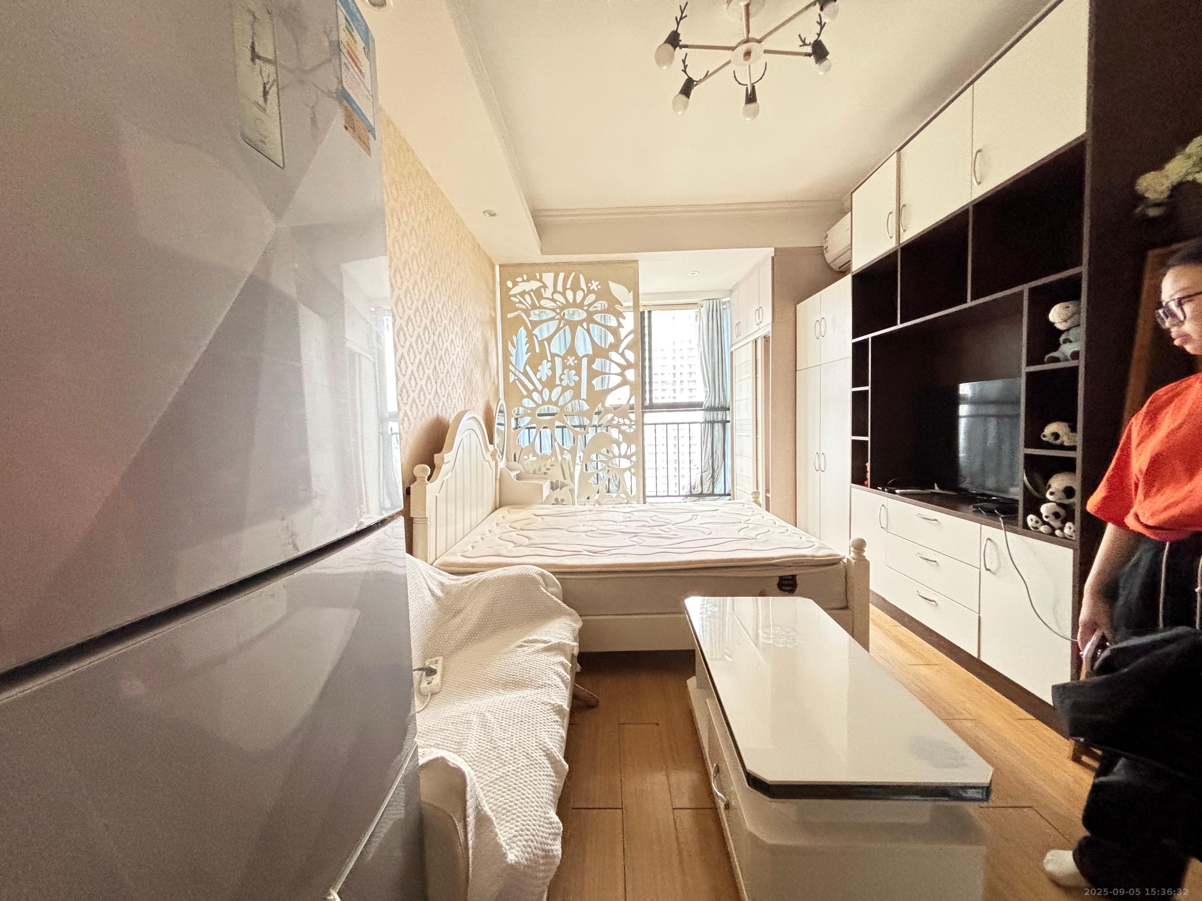 松雅轩(埃克斯社区)  1室1厅1卫    1100.0元/月 松雅轩(埃克斯社区)  1室1厅1卫    1100.0元/月