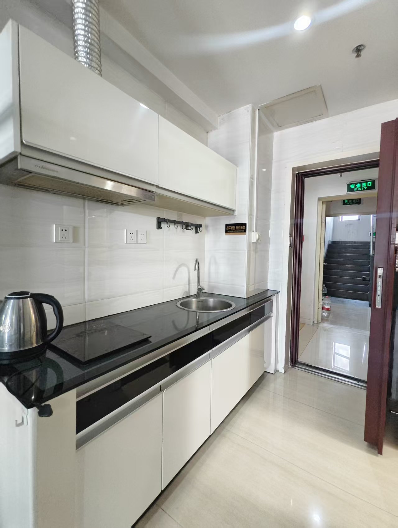 壹号公馆 1室1厅1卫 2200.0元/月 壹号公馆 1室1厅1卫 2200.0元/月户型图