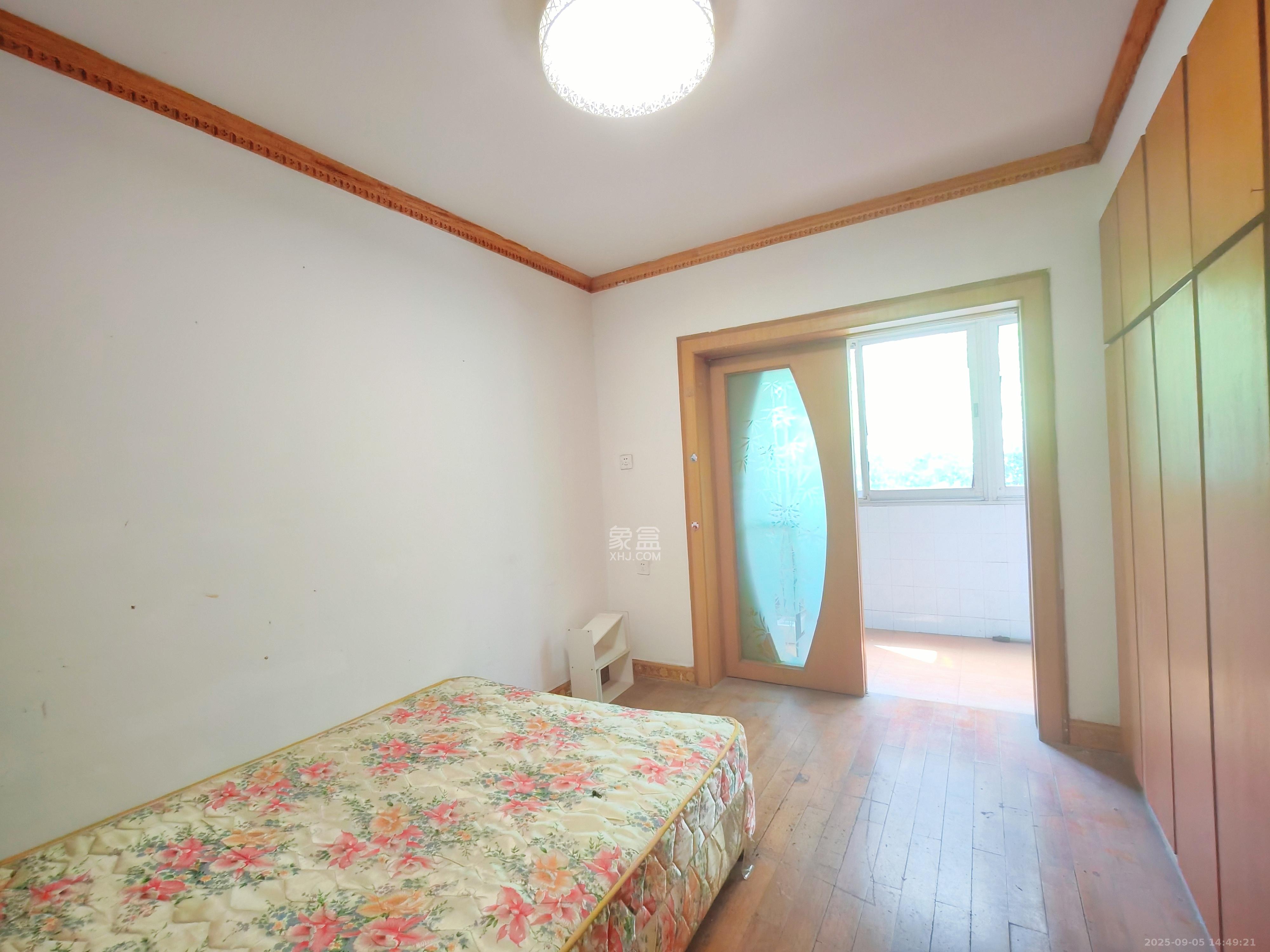 轻工小区(湖南轻工研究院宿舍) 3室1厅2卫 2000.0元/月 轻工小区(湖南轻工研究院宿舍) 3室1厅2卫 2000.0元/月室内图