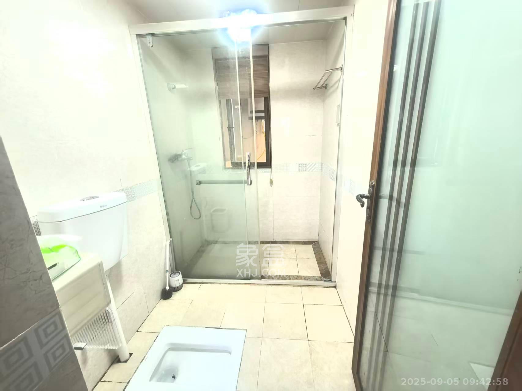 江山帝景哈佛  3室2厅1卫    2100.0元/月室内图