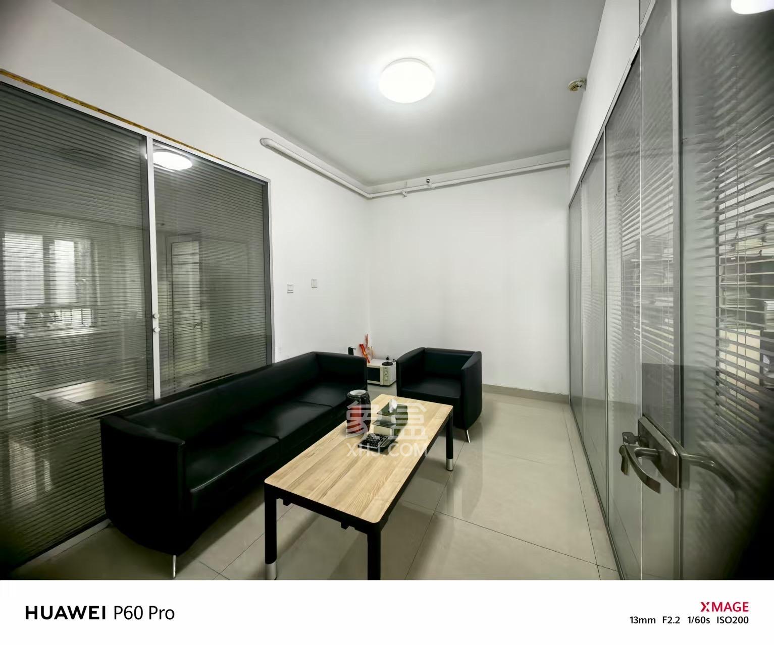 万博汇 1室1厅1卫 1600.0元/月 万博汇 1室1厅1卫 1600.0元/月室内图