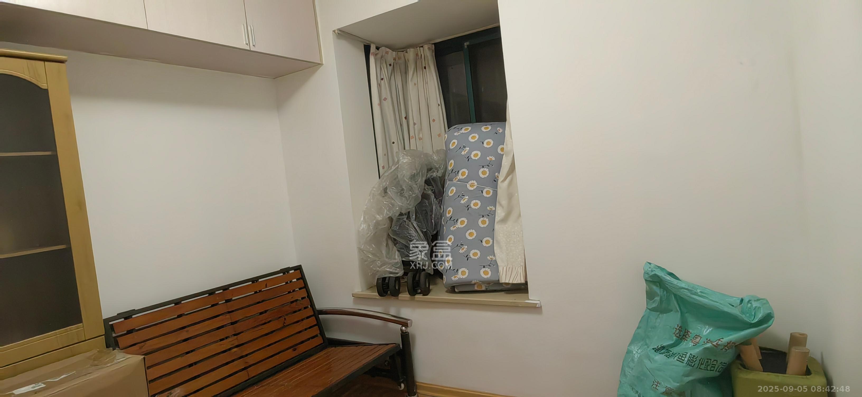 东玺门  3室1厅1卫   2500.00元/月室内图