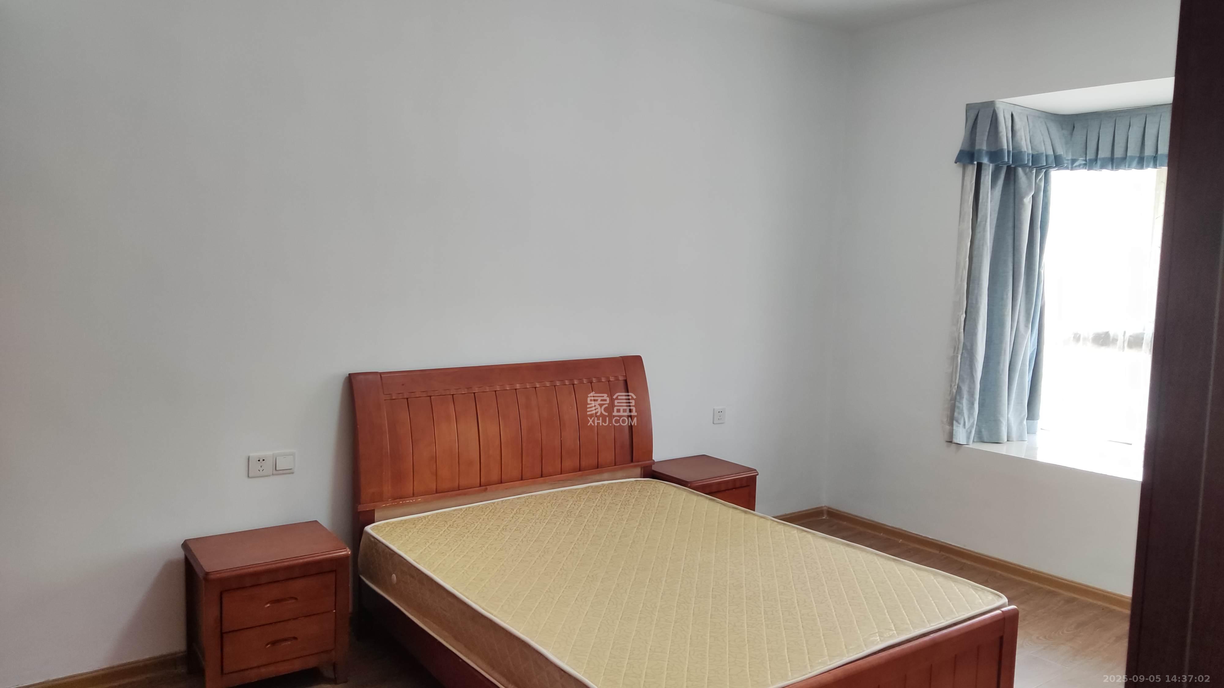 金汇园(鄱馨苑、省国税局单位房) 2室2厅1卫 2000.0元/月 金汇园(鄱馨苑、省国税局单位房) 2室2厅1卫 2000.0元/月室内图