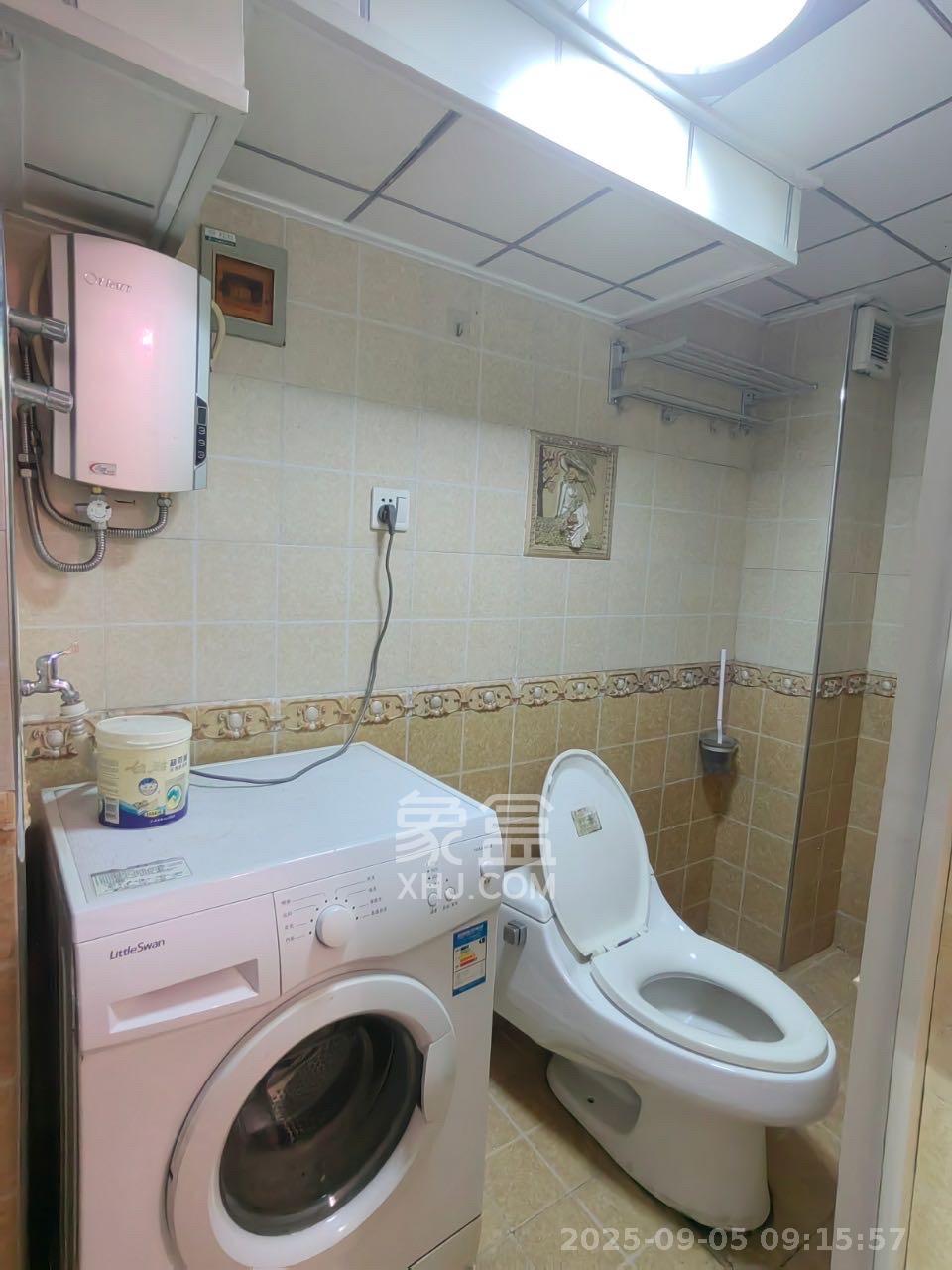 融圣国际  3室1厅2卫   2300.00元/月室内图