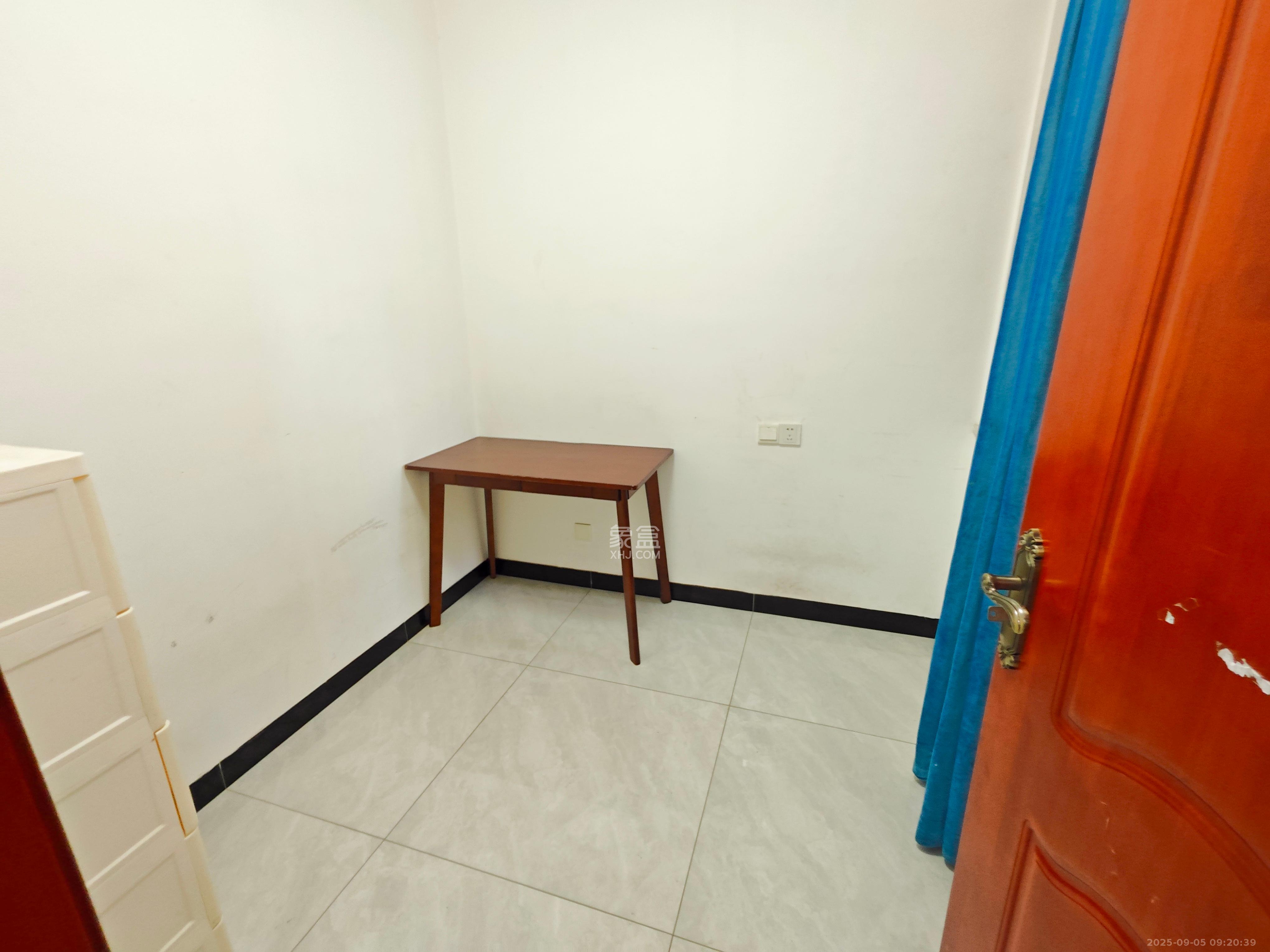 福天藏郡院子  3室1厅1卫    2200.0元/月 福天藏郡院子  3室1厅1卫    2200.0元/月室内图