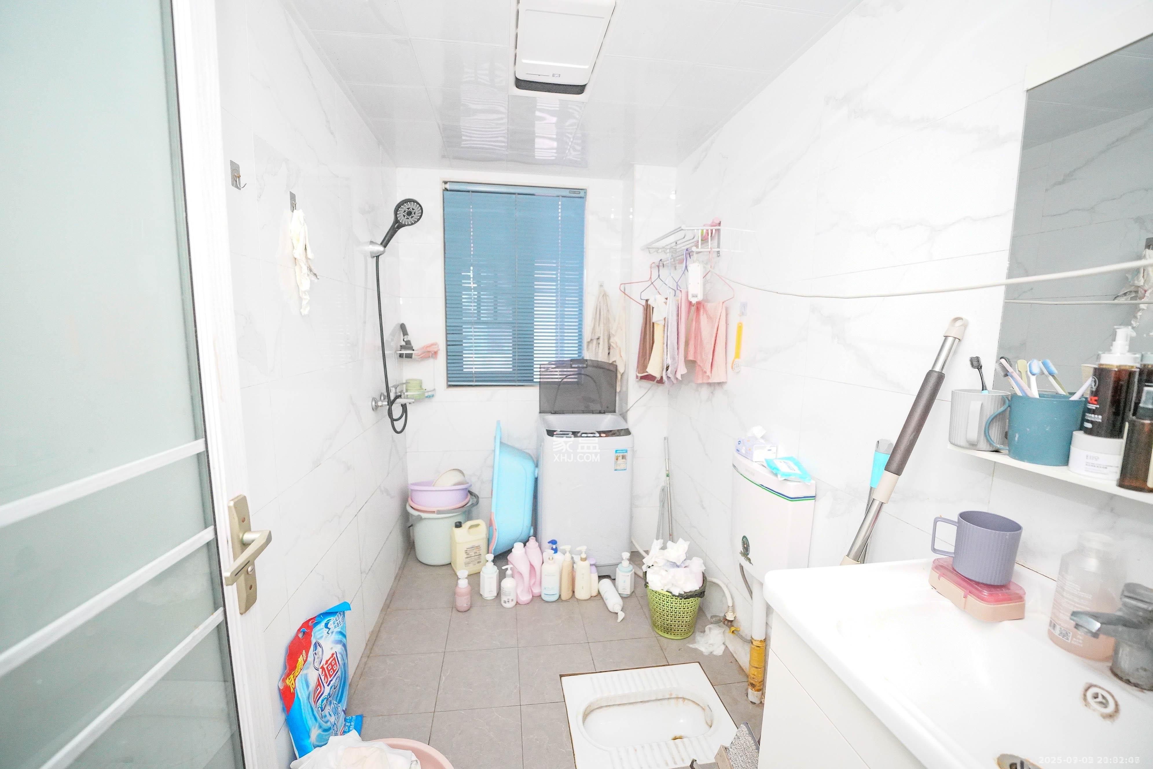 丽发新城 3室2厅2卫 2000.0元/月 丽发新城 3室2厅2卫 2000.0元/月室内图