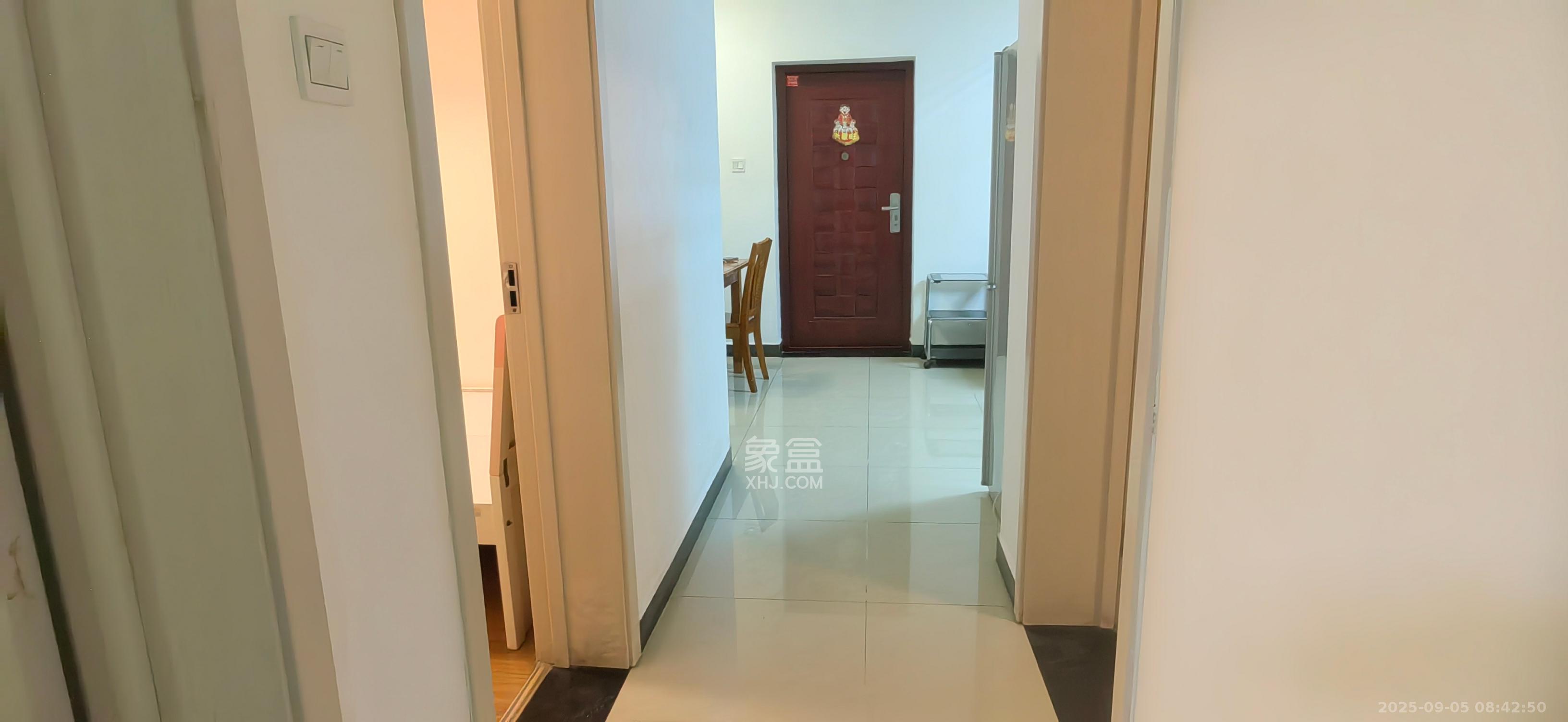 东玺门  3室1厅1卫   2500.00元/月室内图