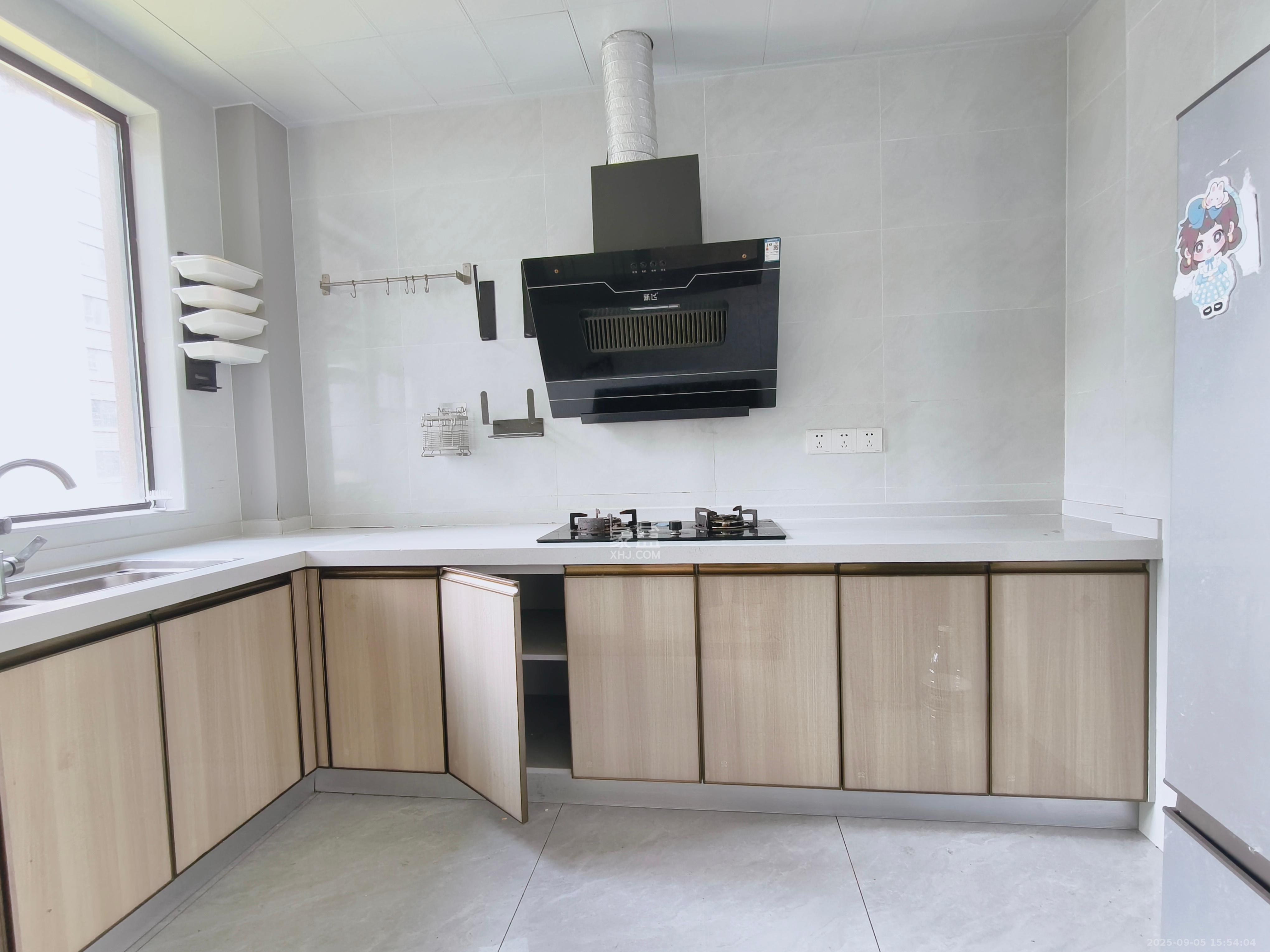 金广星苑  3室2厅2卫    2400.0元/月室内图