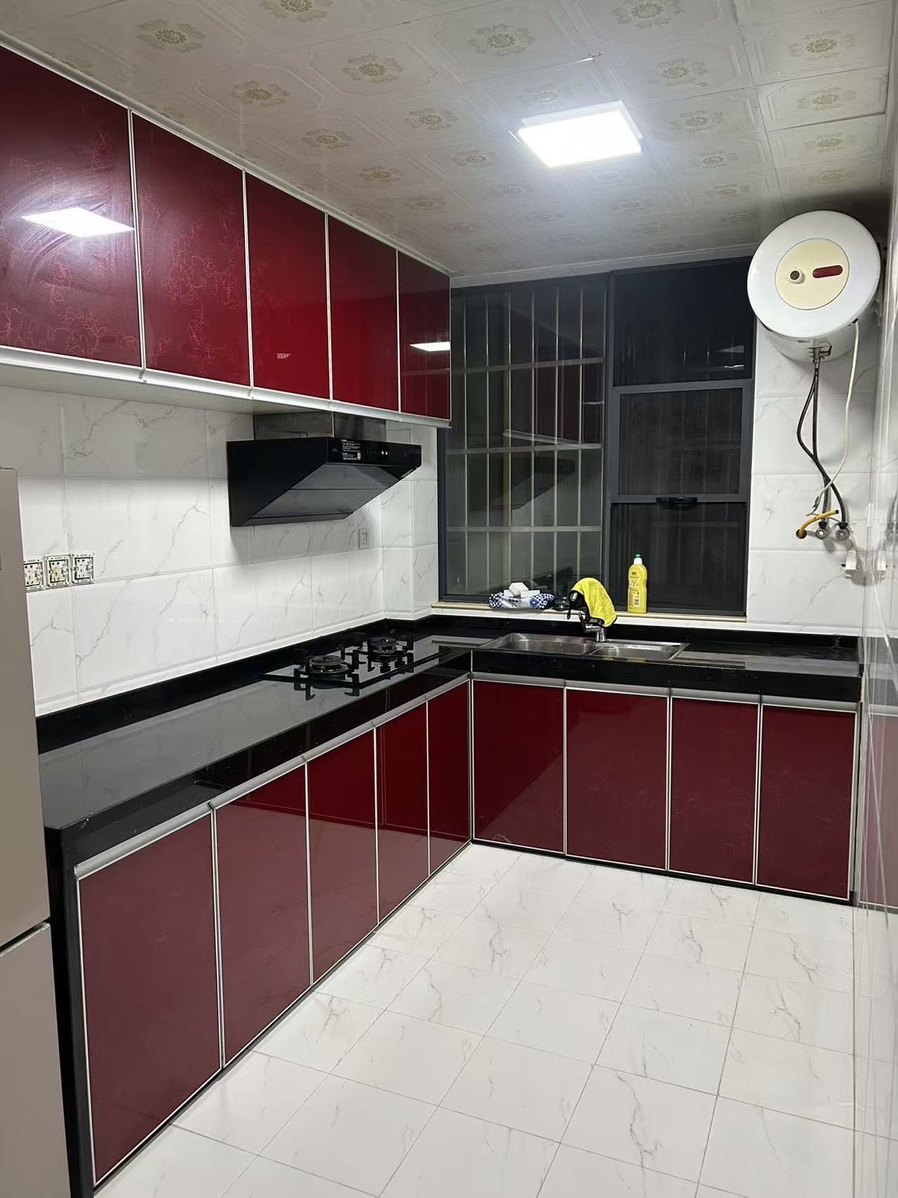 宝庆花园 3室2厅1卫 2300.0元/月 宝庆花园 3室2厅1卫 2300.0元/月室内图