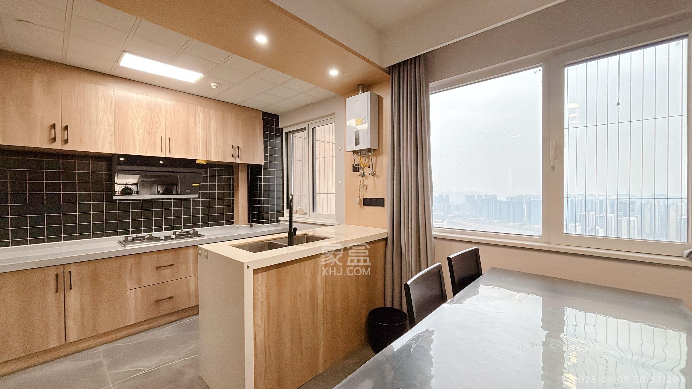 北辰三角洲C3区  3室2厅2卫    5800.0元/月室内图