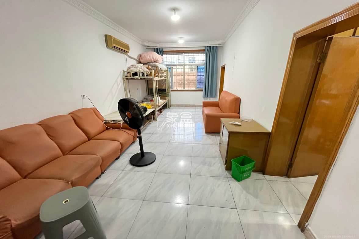 省地质研究所(地科家园) 3室1厅1卫 1800.0元/月 省地质研究所(地科家园) 3室1厅1卫 1800.0元/月室内图