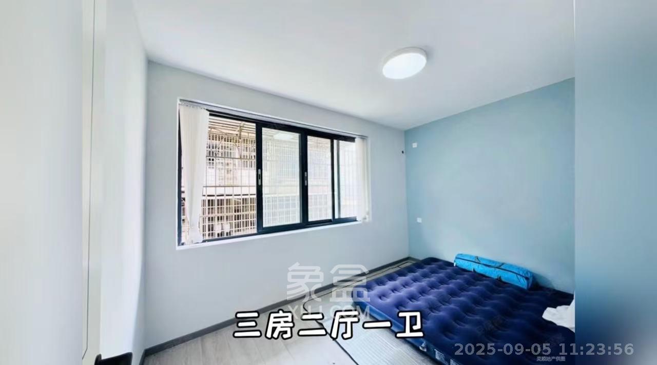 信丰公寓  3室1厅1卫    2500.0元/月 信丰公寓  3室1厅1卫    2500.0元/月室内图1