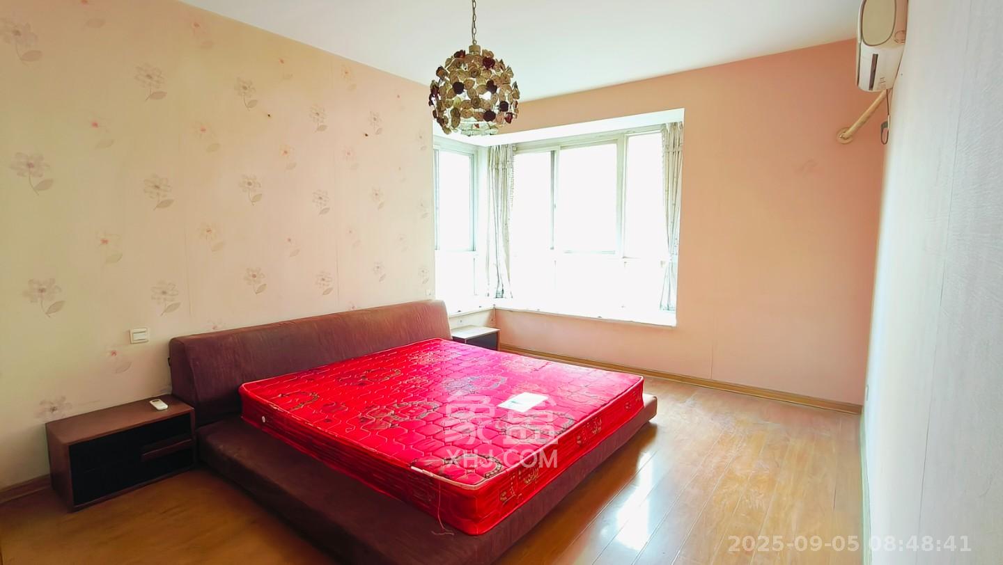 筑梦园  4室2厅2卫    2400.0元/月 筑梦园  4室2厅2卫    2400.0元/月室内图