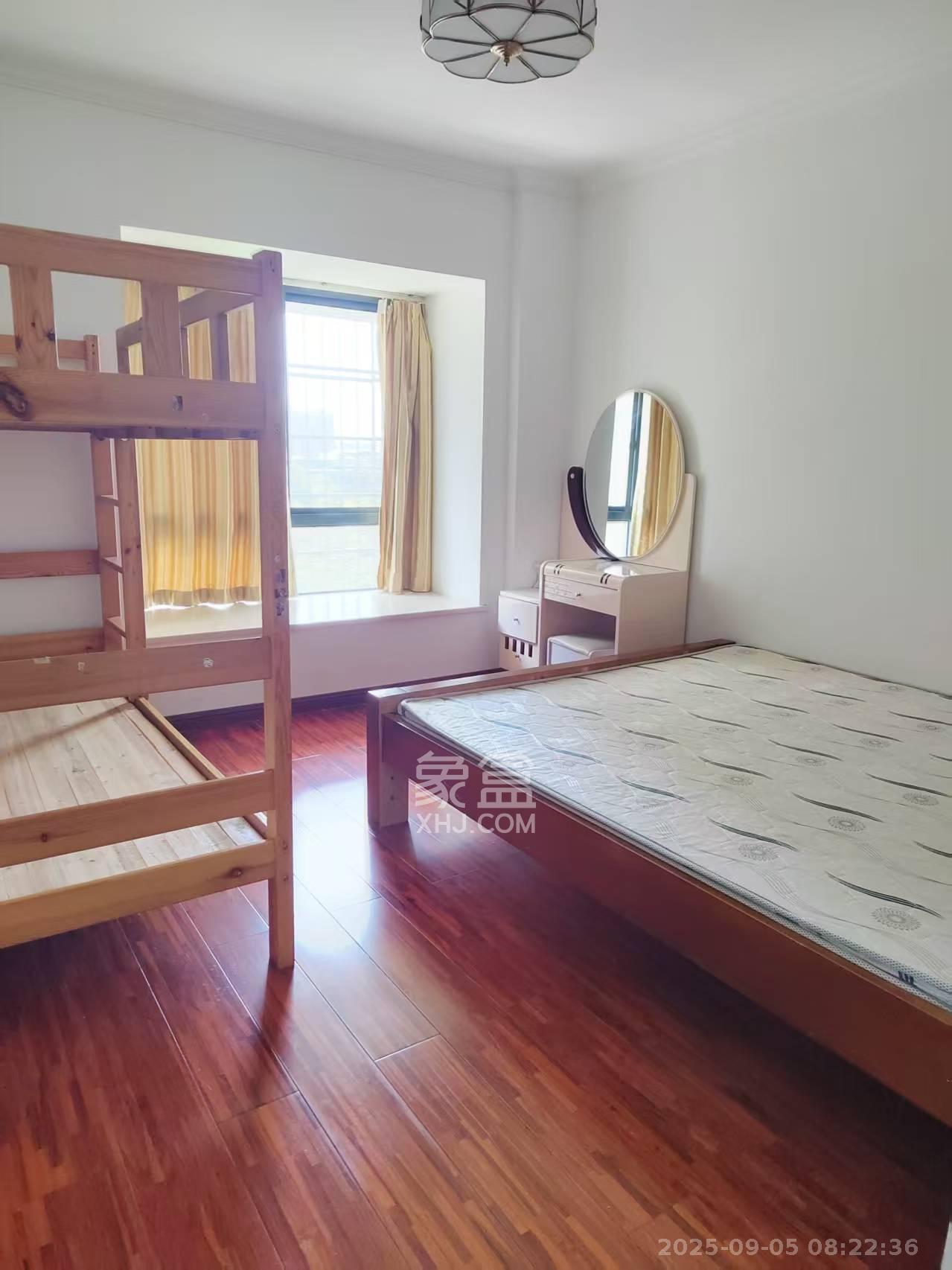 嘉华城(一期) 4室2厅1卫 3000.0元/月 嘉华城(一期) 4室2厅1卫 3000.0元/月室内图