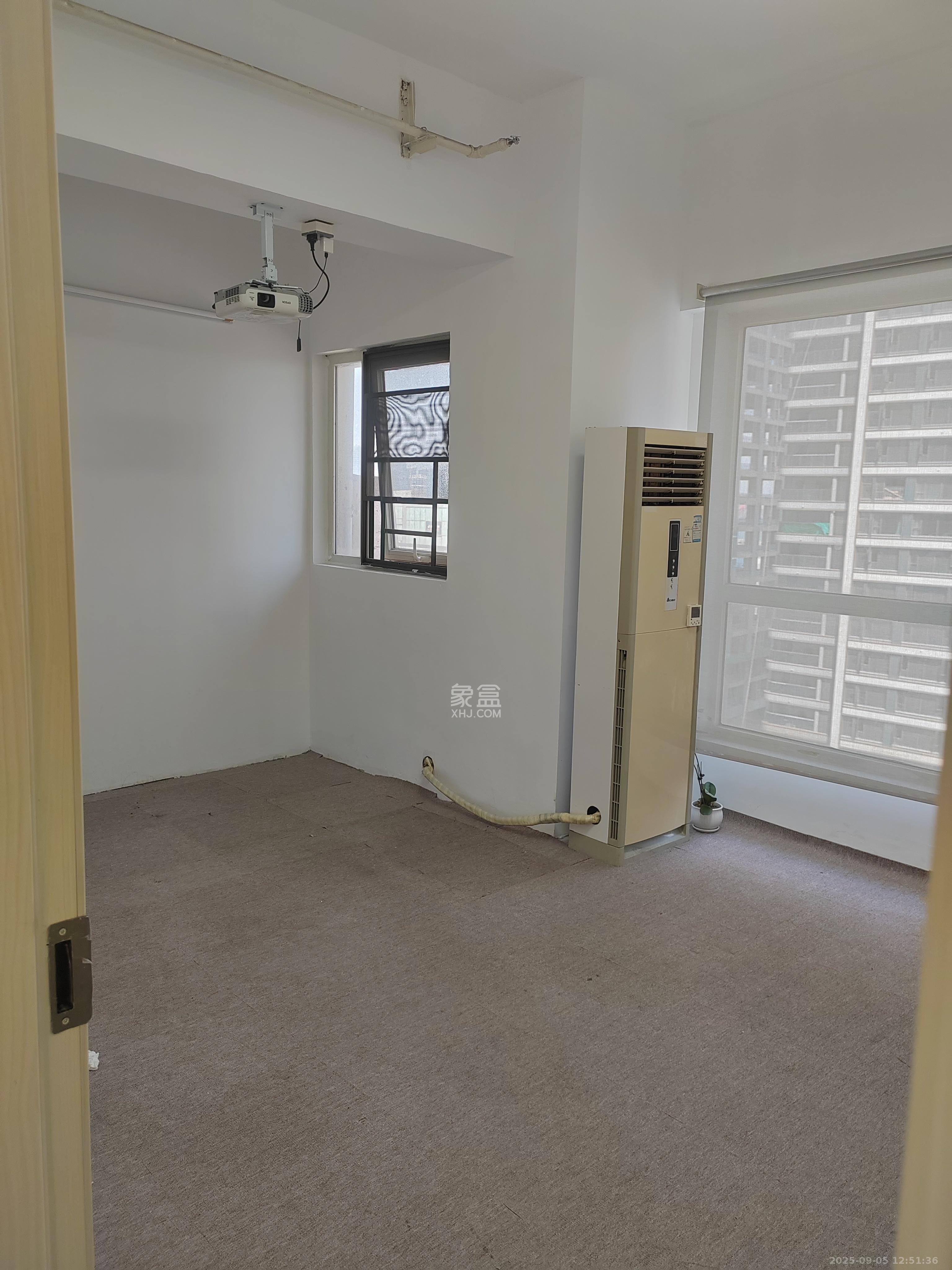 北辰三角洲B1E1区 4室1厅1卫 5000.0元/月 北辰三角洲B1E1区 4室1厅1卫 5000.0元/月室内图