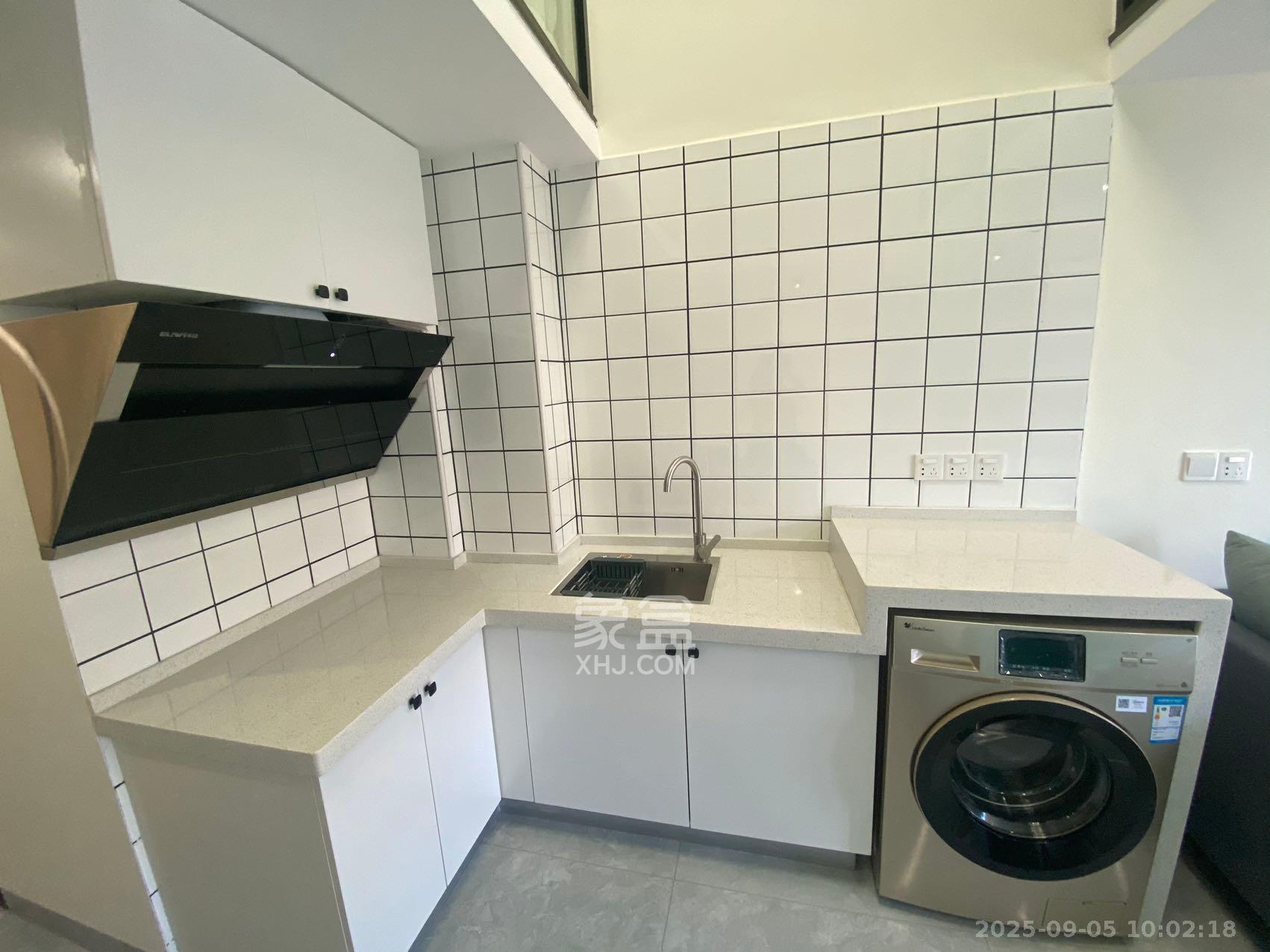 弘坤云寓  1室1厅1卫    2400.0元/月室内图