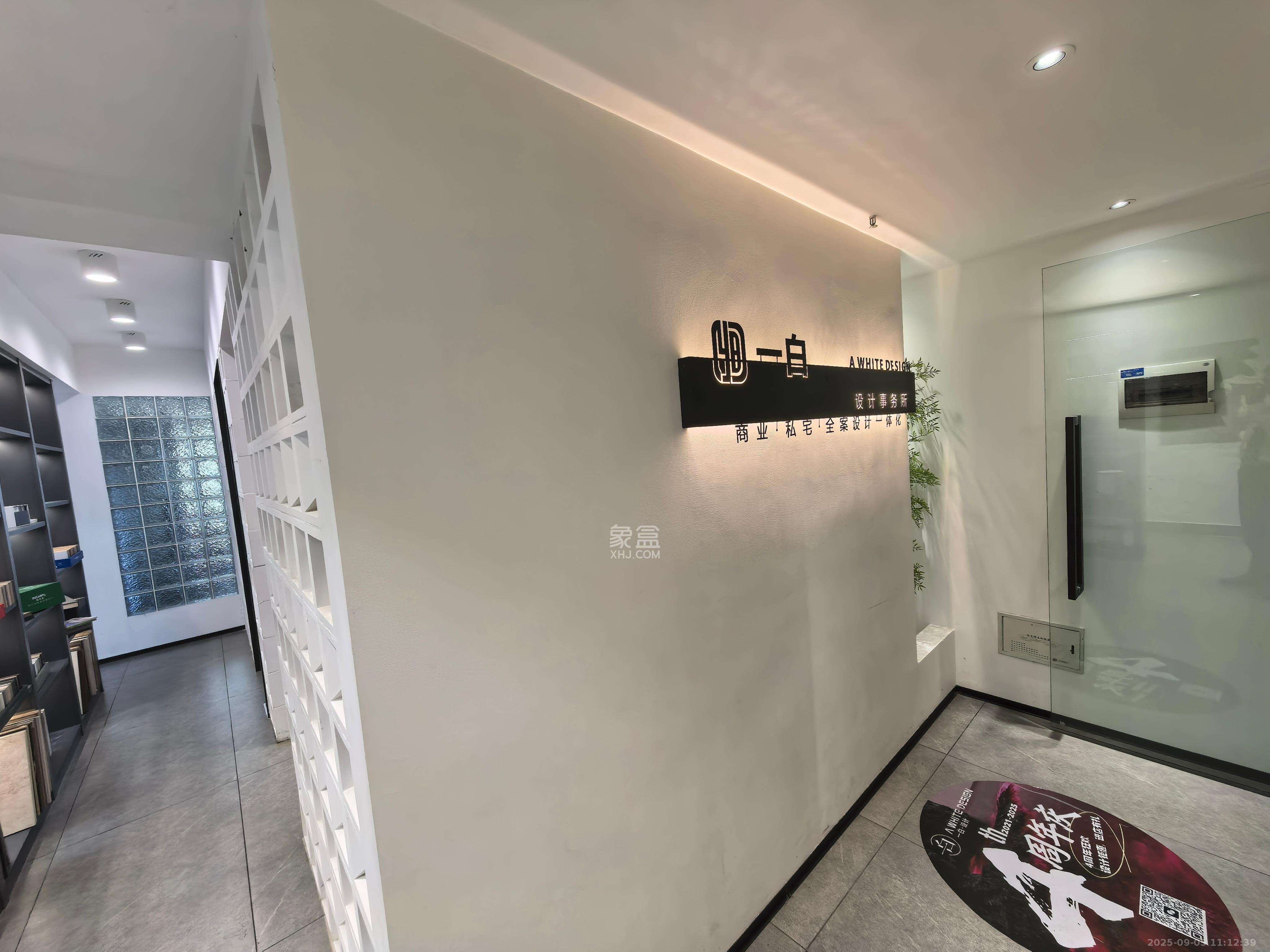 蓝湾国际广场 5室0厅0卫 4000.0元/月 蓝湾国际广场 5室0厅0卫 4000.0元/月室内图