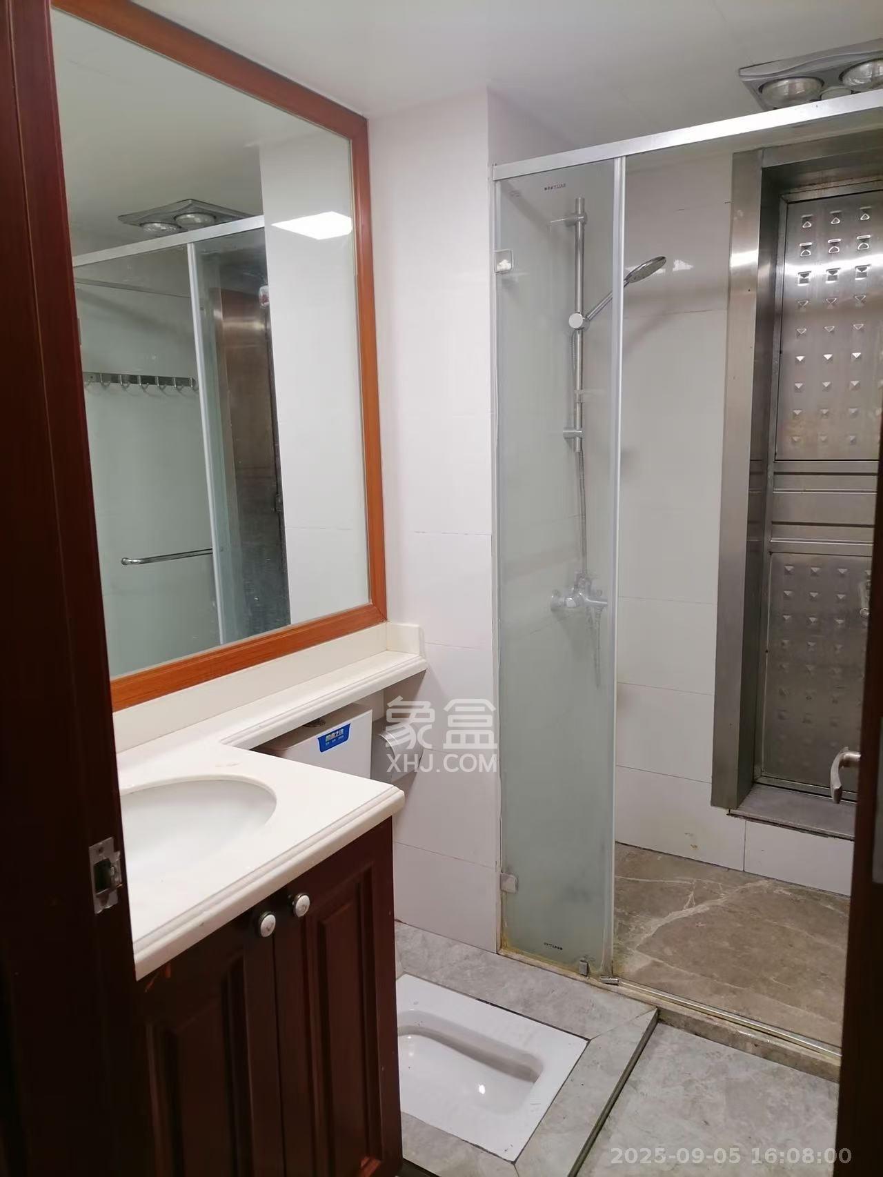 中海国际五期  3室2厅2卫    2200.0元/月室内图