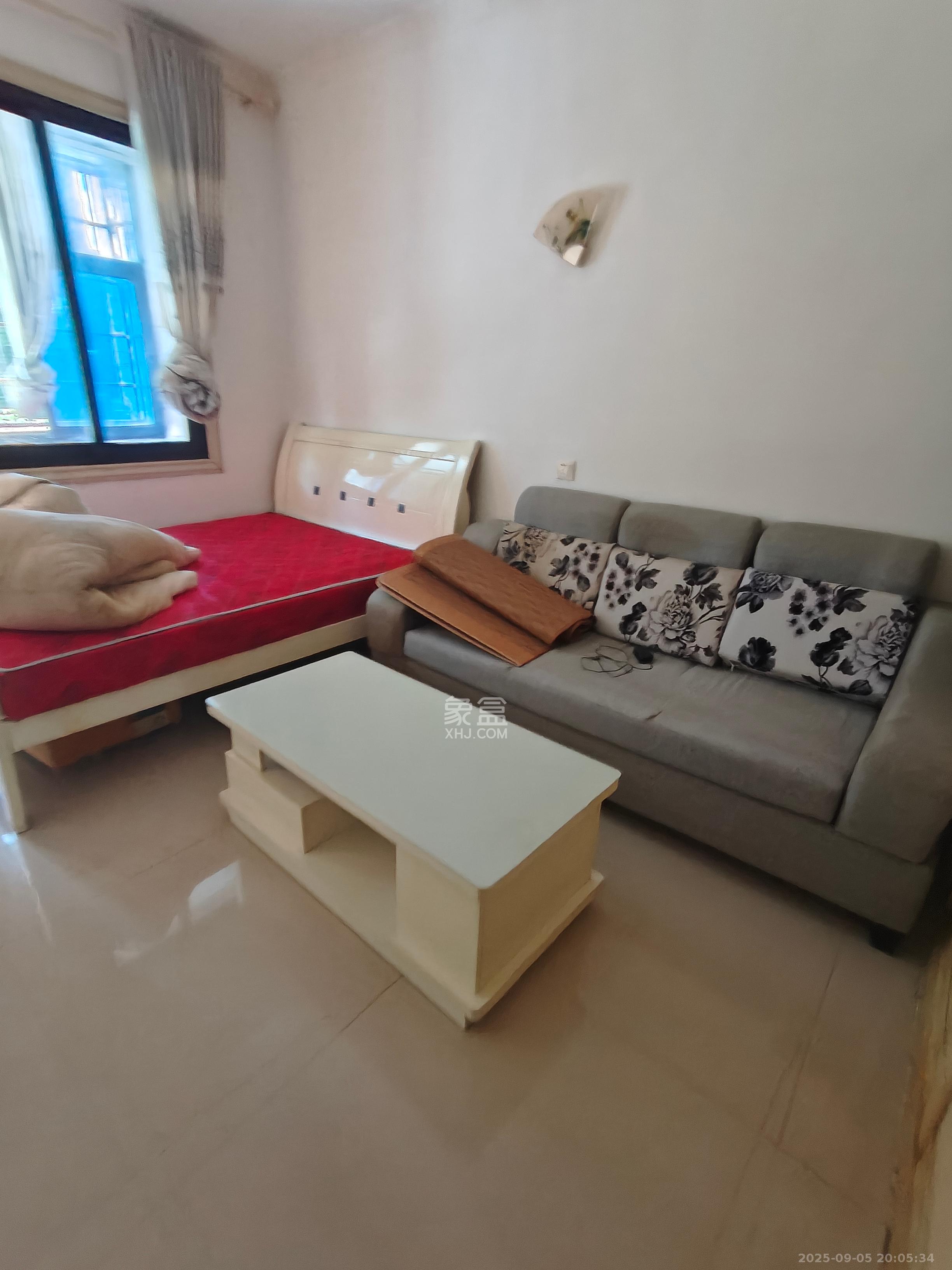 人民新村  1室1厅1卫    1200.0元/月 人民新村  1室1厅1卫    1200.0元/月室内图